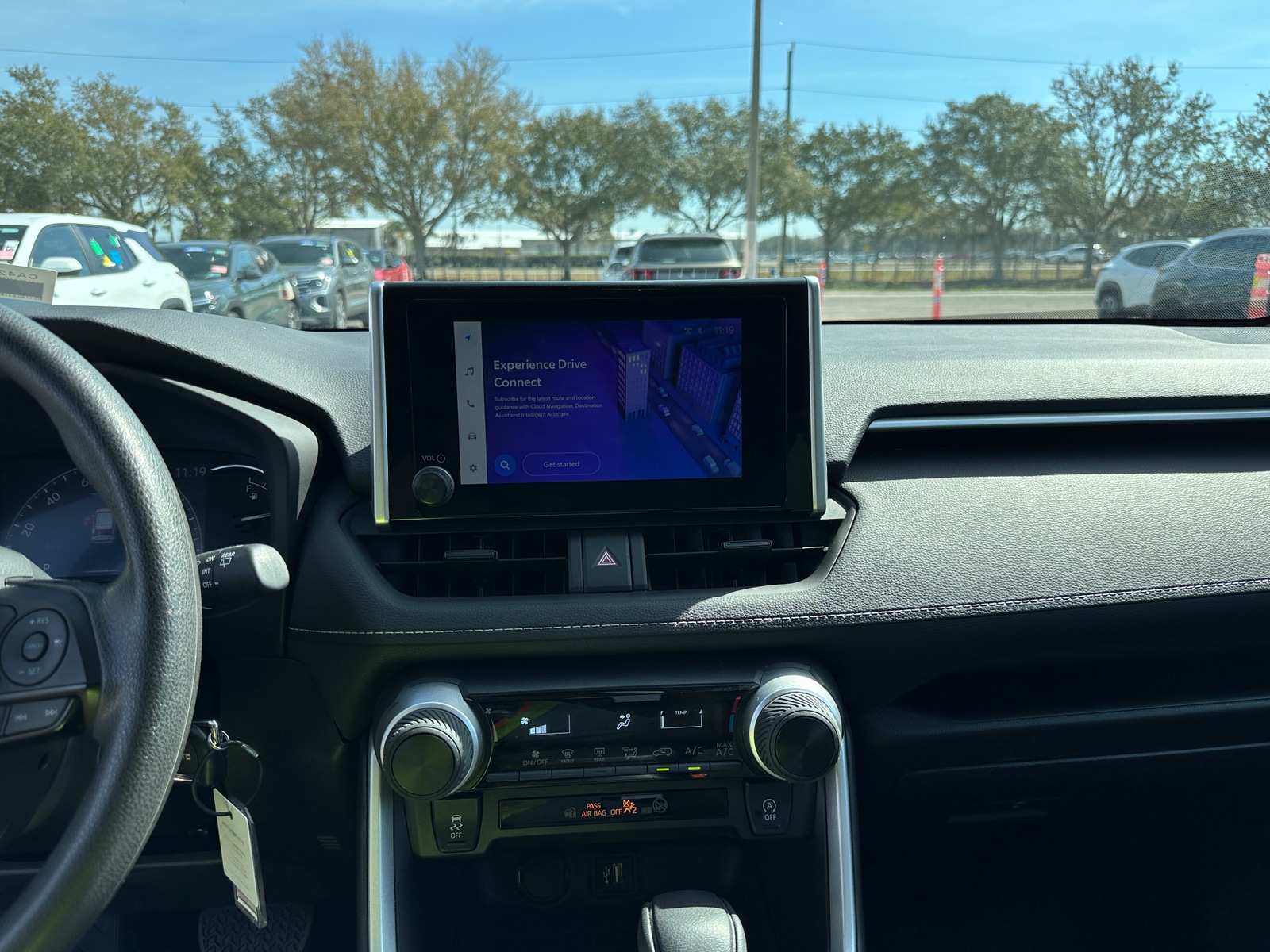 Thumbnail: 2025 Toyota RAV4 - 4