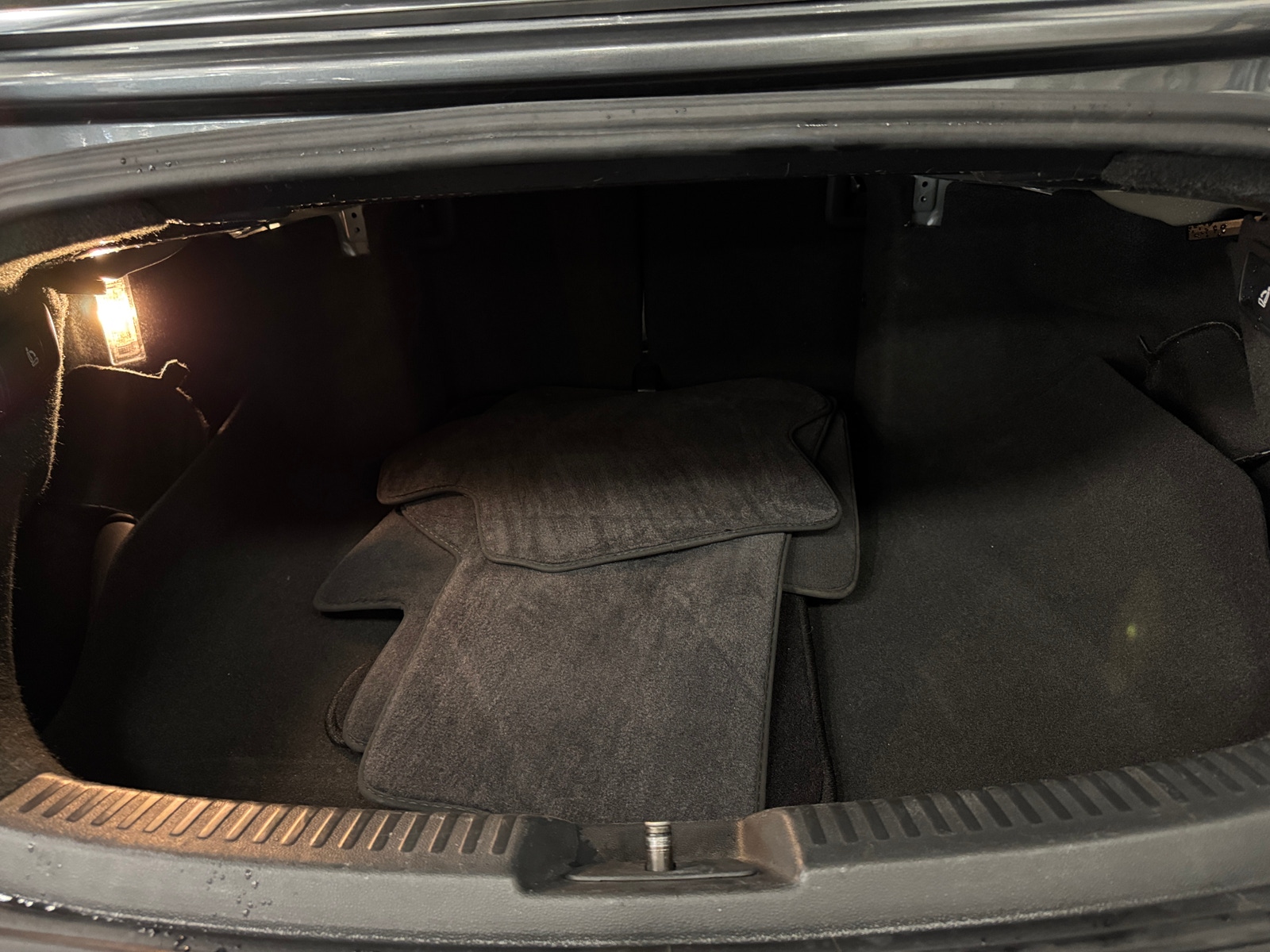 Thumbnail: 2018 Volkswagen Beetle - 7