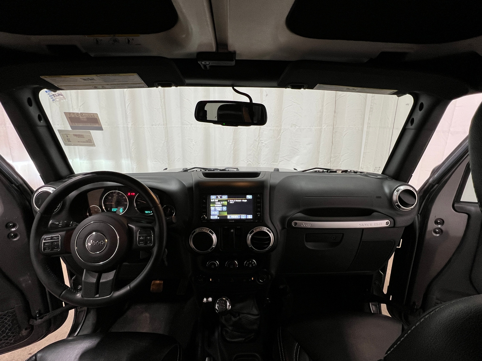 Thumbnail: 2016 Jeep Wrangler - 3