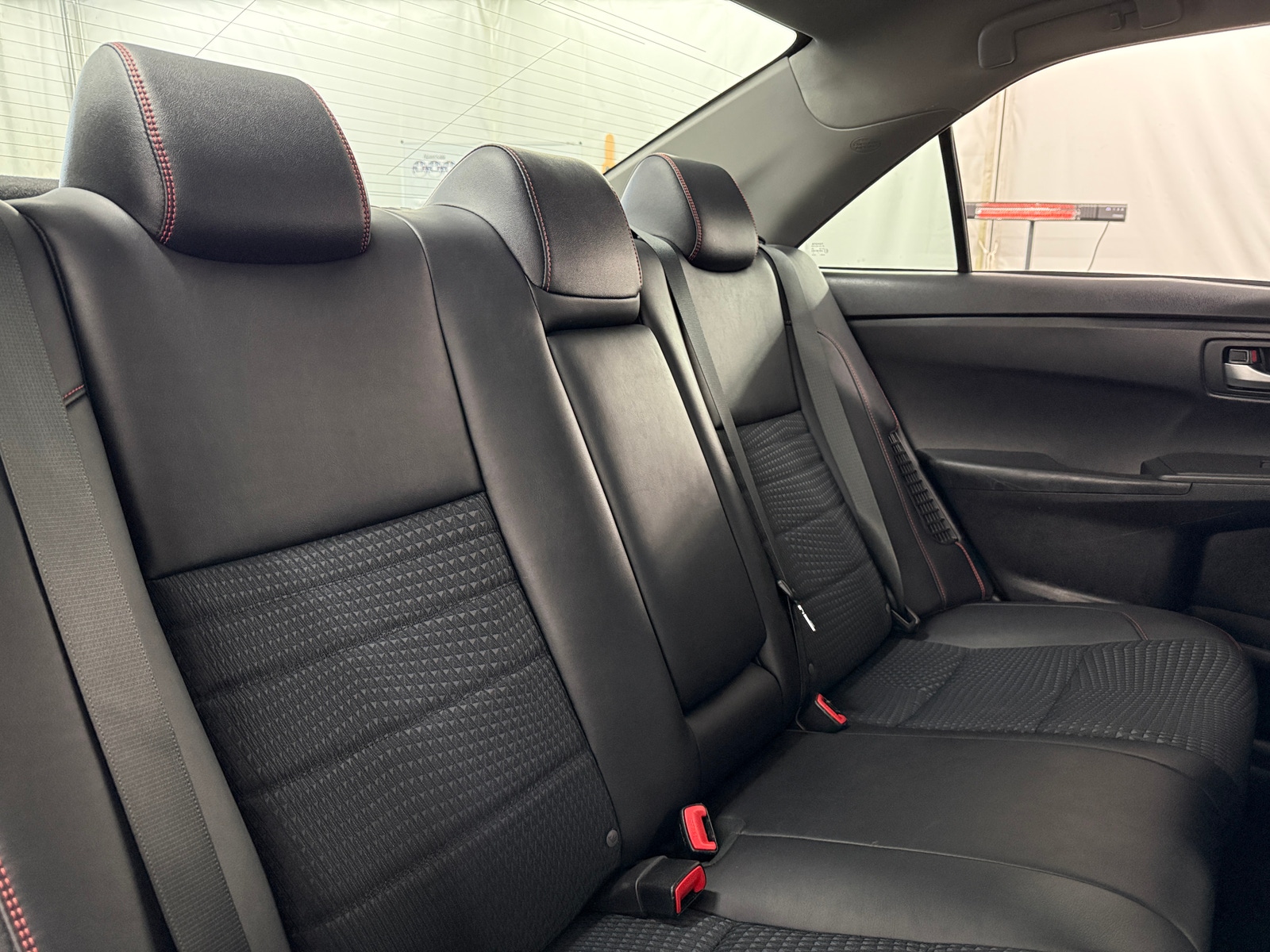 Thumbnail: 2015 Toyota Camry - 6