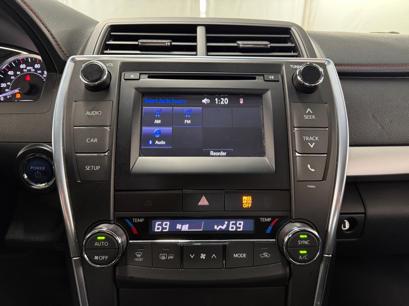 Thumbnail: 2015 Toyota Camry - 4