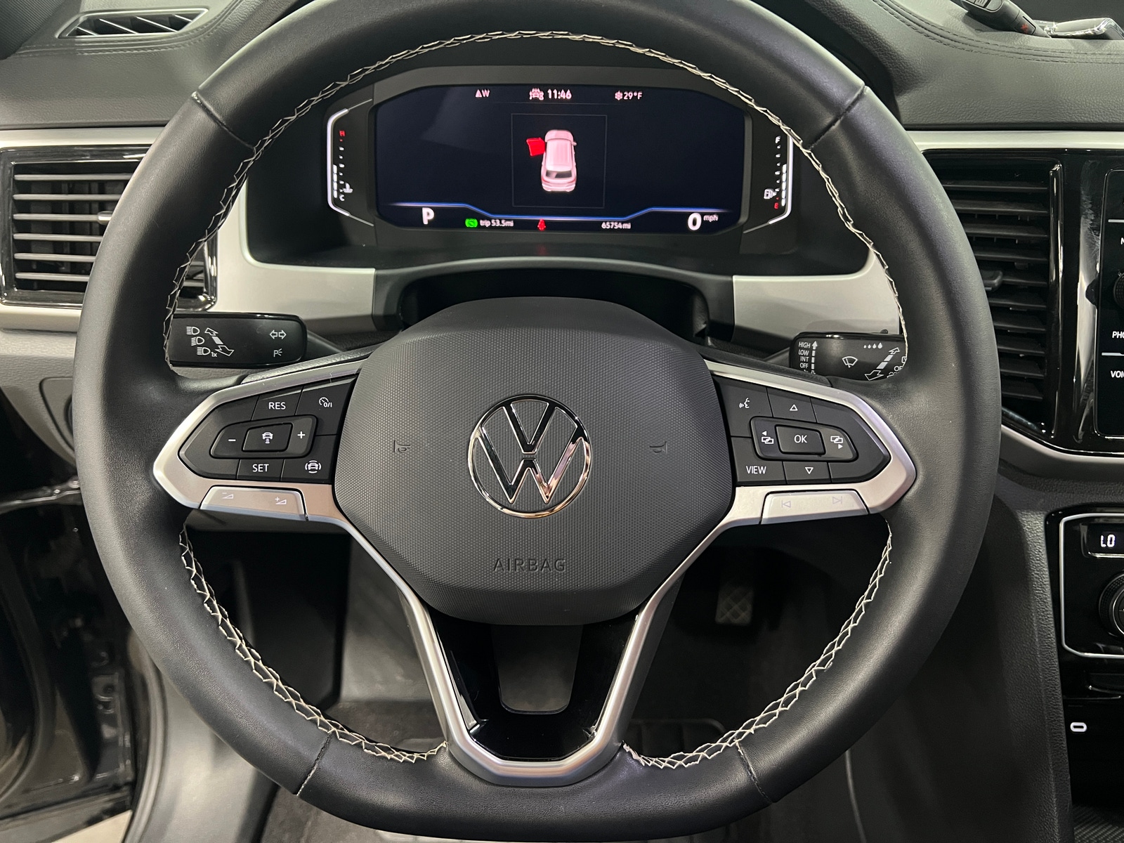 Thumbnail: 2023 Volkswagen Atlas - 4