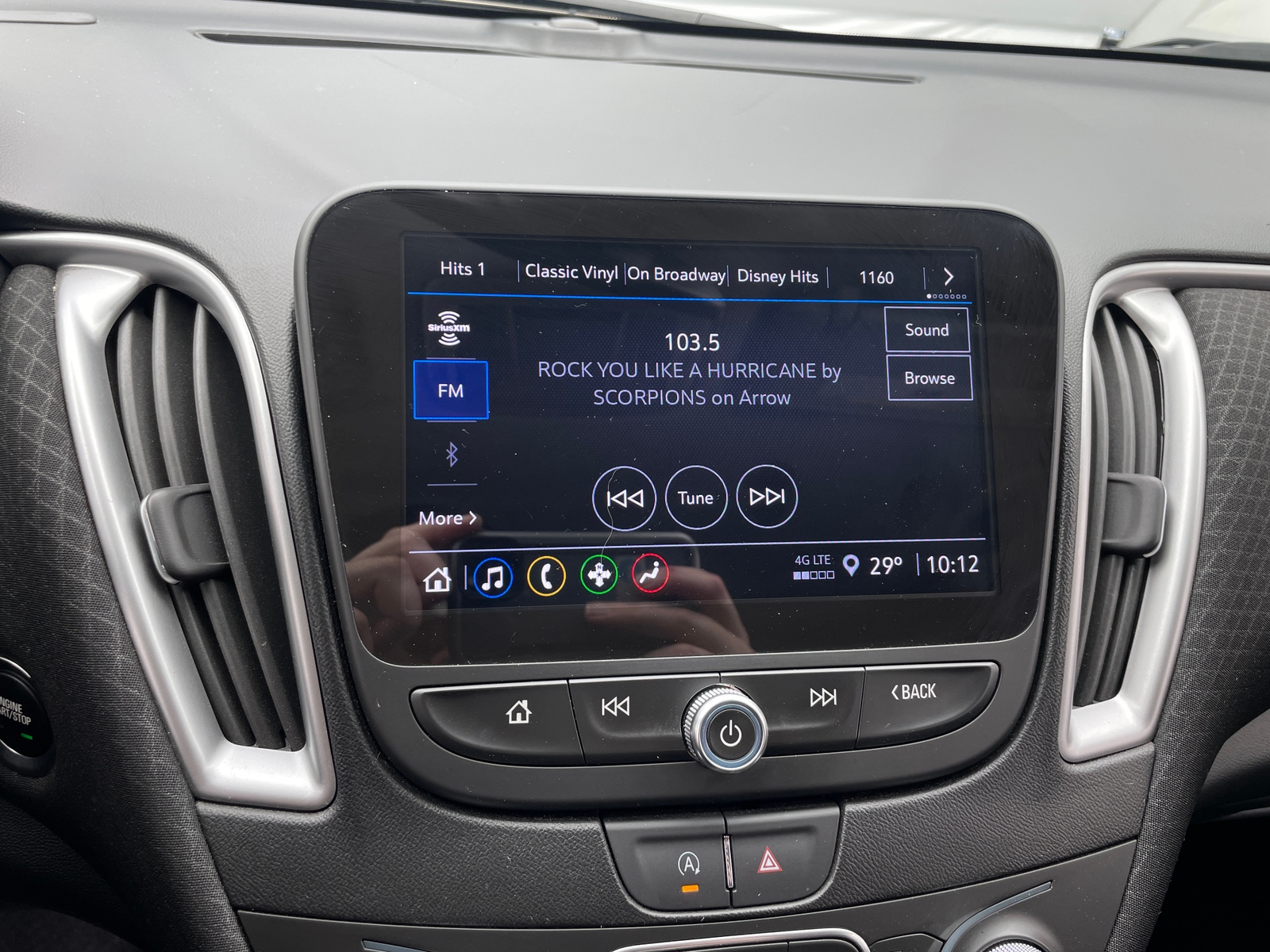 Thumbnail: 2024 Chevrolet Malibu - 4