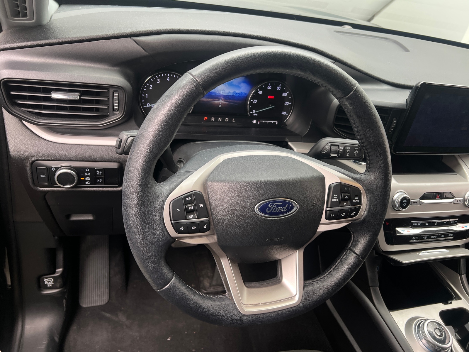 Thumbnail: 2023 Ford Explorer - 5