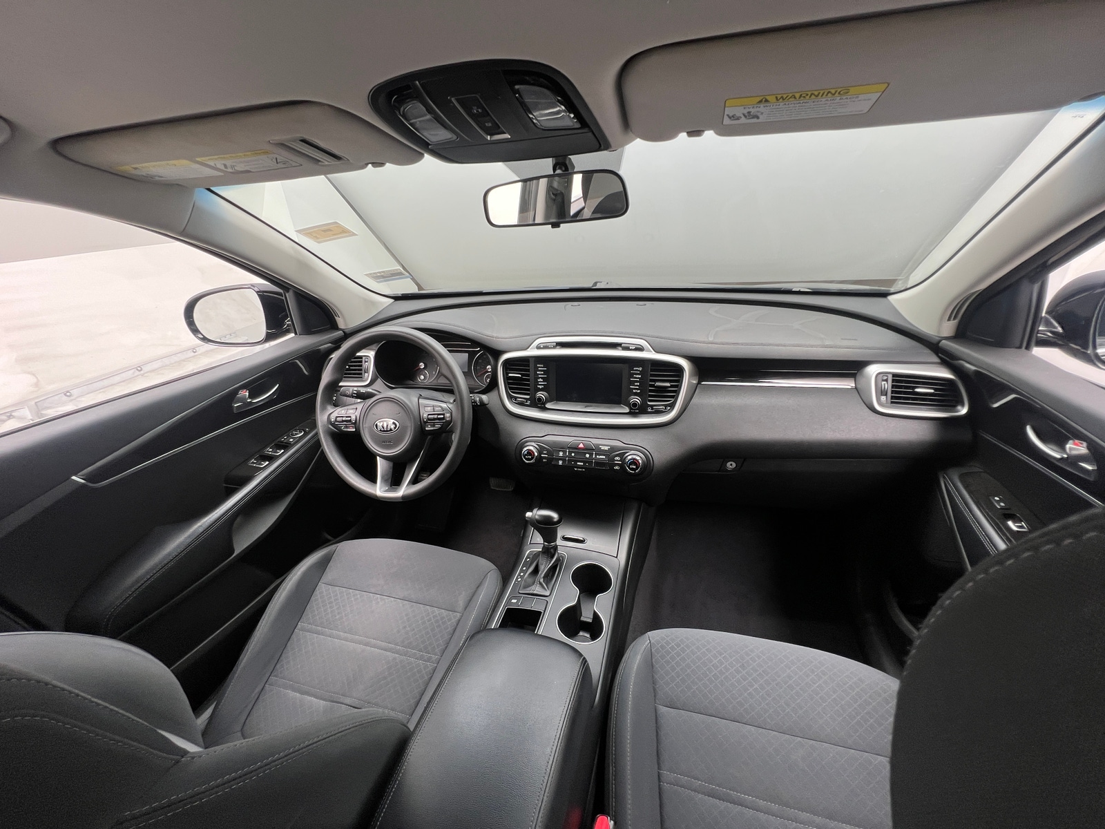 Thumbnail: 2018 Kia Sorento - 3