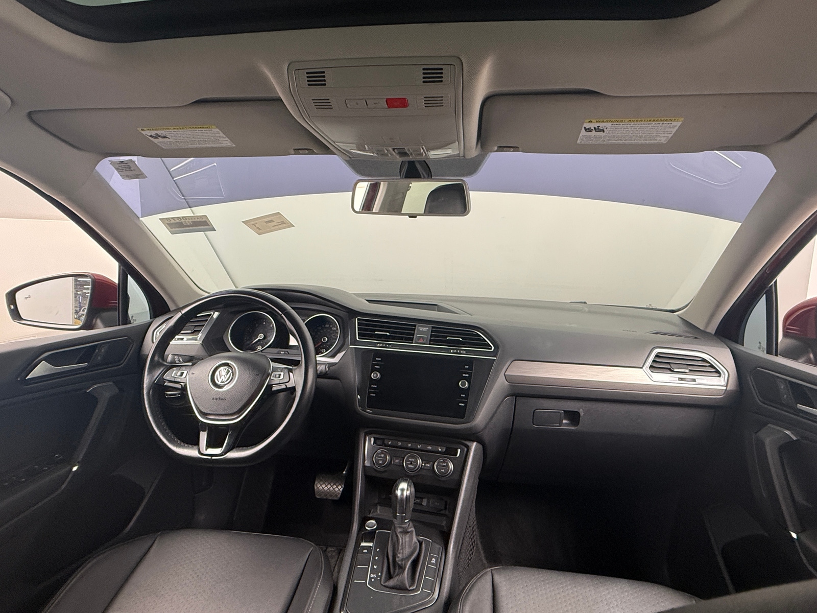 Thumbnail: 2018 Volkswagen Tiguan - 2