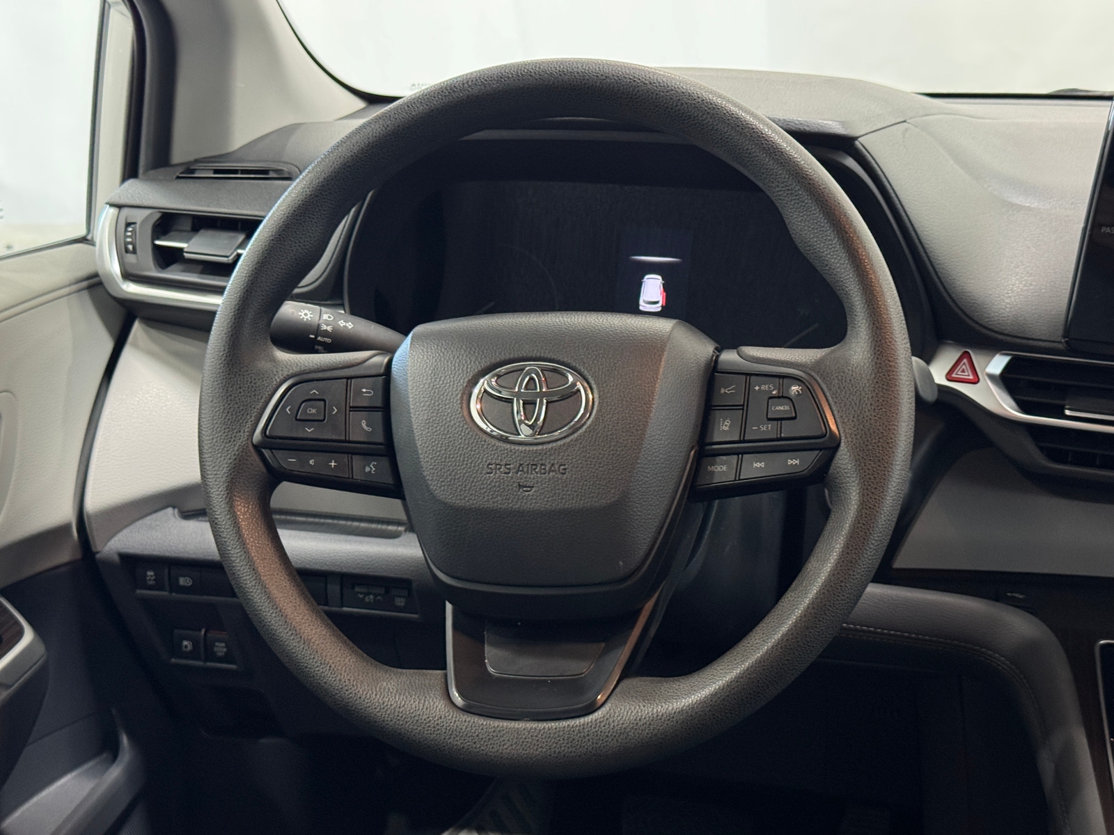 Thumbnail: 2024 Toyota Sienna - 5