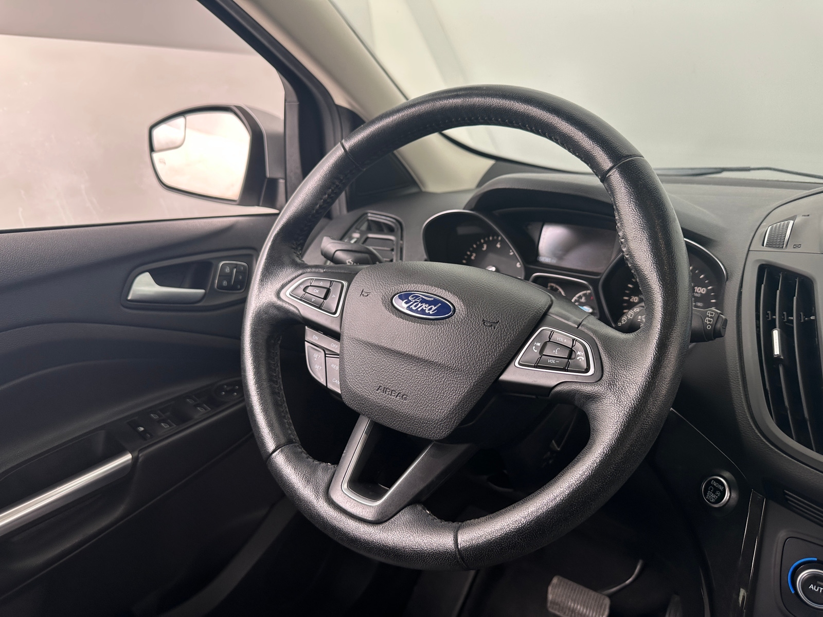 Thumbnail: 2018 Ford Escape - 4