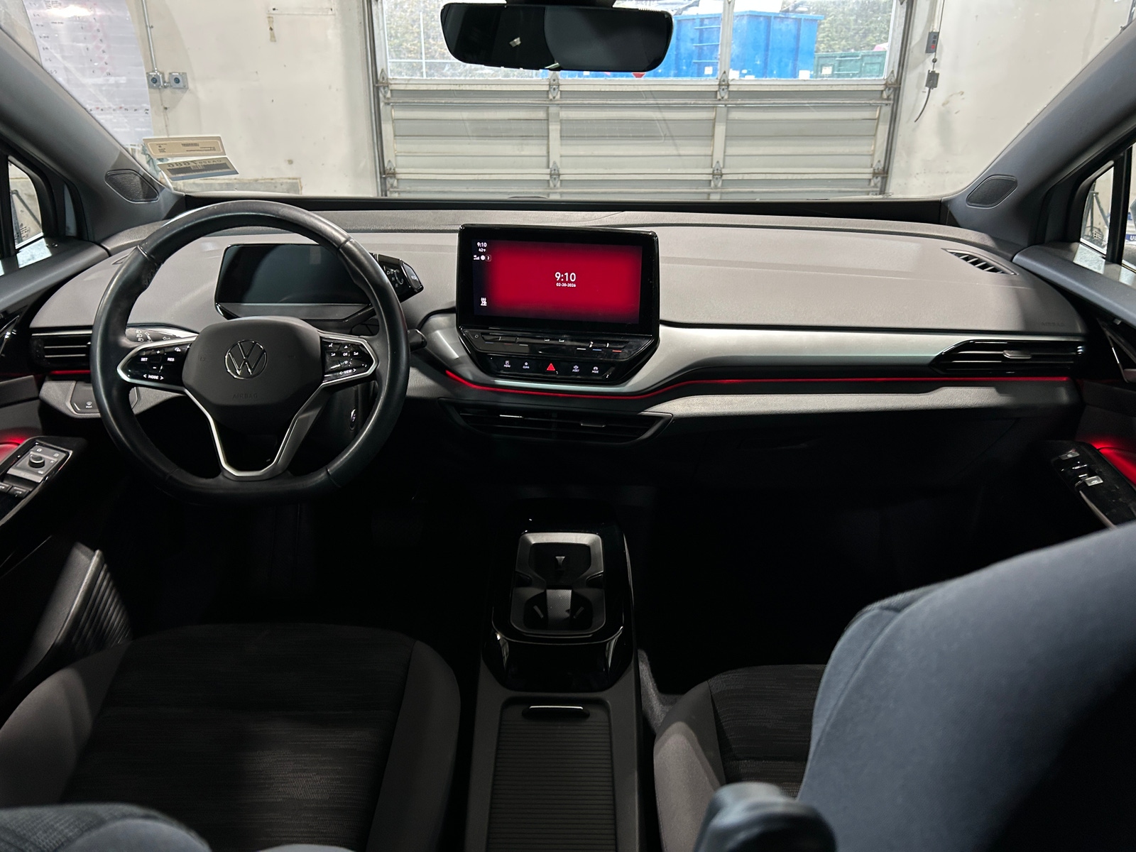 Thumbnail: 2022 Volkswagen ID.4 - 3