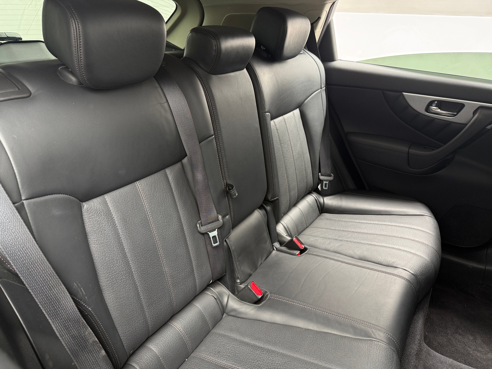 Thumbnail: 2017 INFINITI QX70 - 5