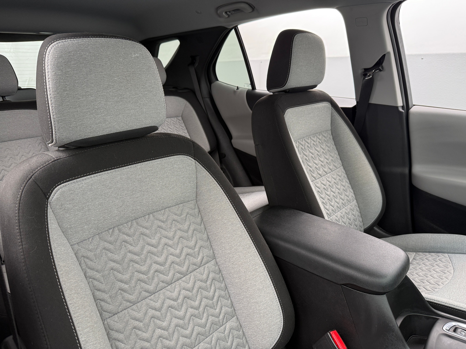 Thumbnail: 2022 Chevrolet Equinox - 2