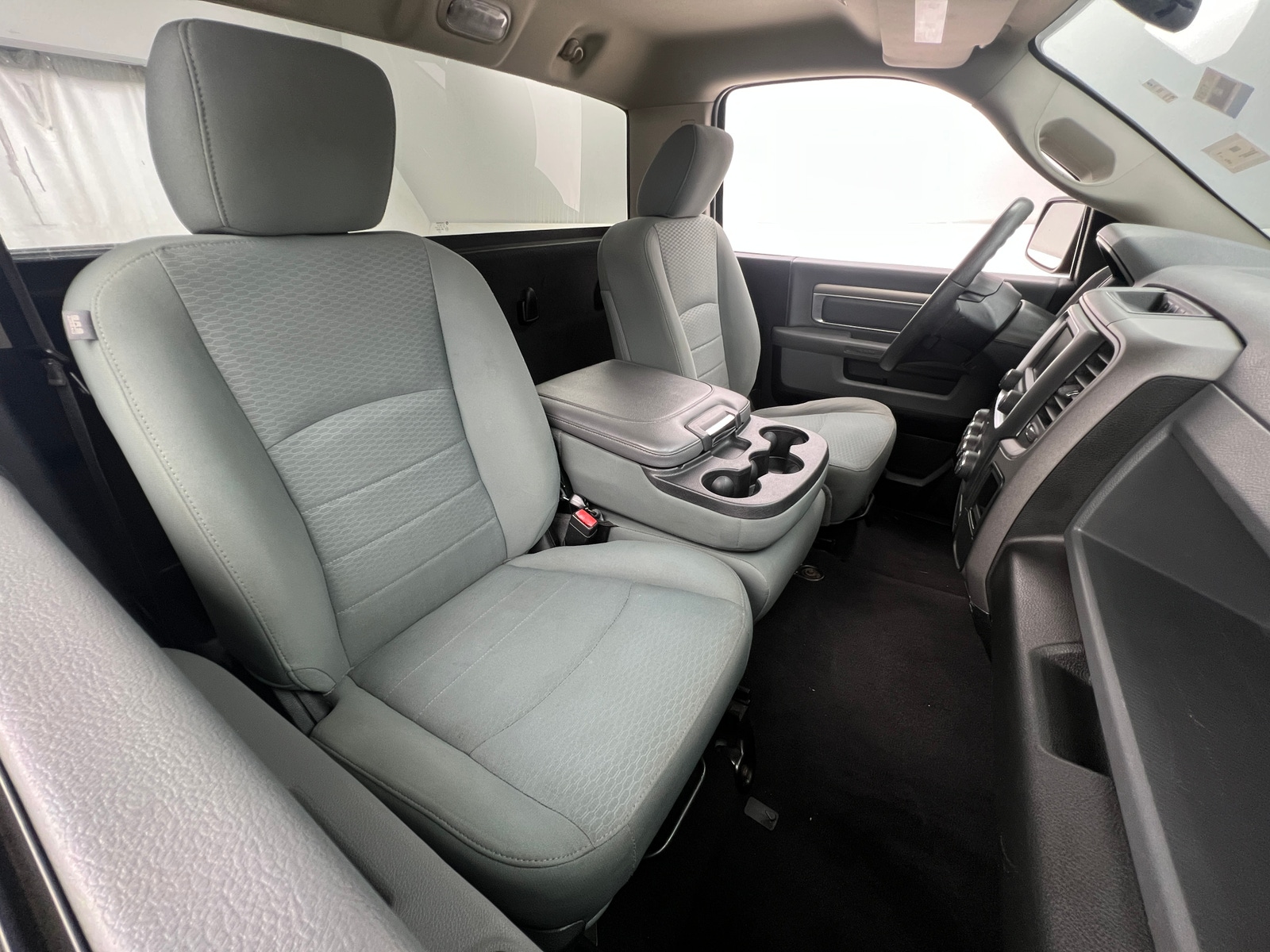 Thumbnail: 2019 RAM 1500 Classic - 2