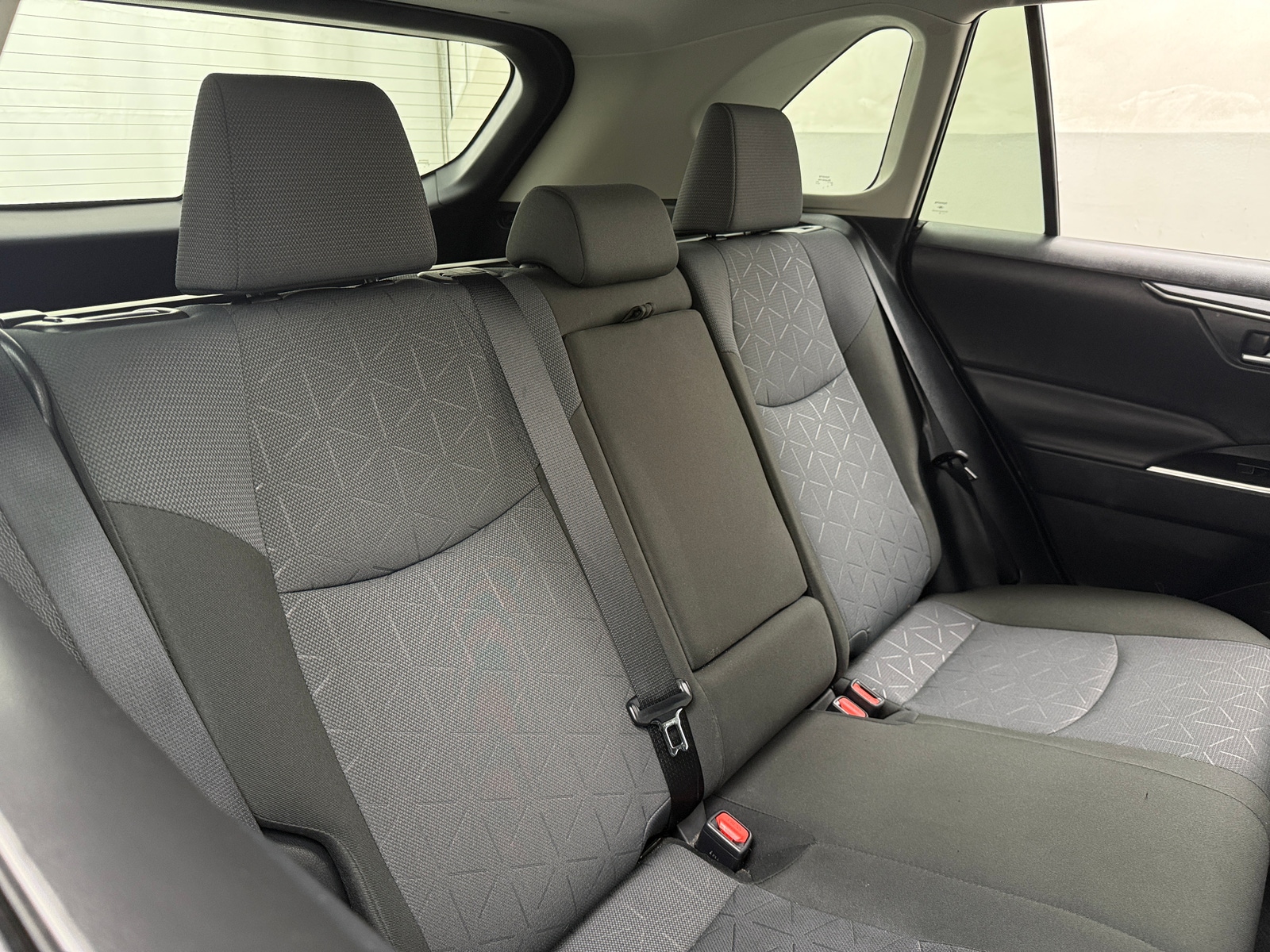 Thumbnail: 2025 Toyota RAV4 - 6