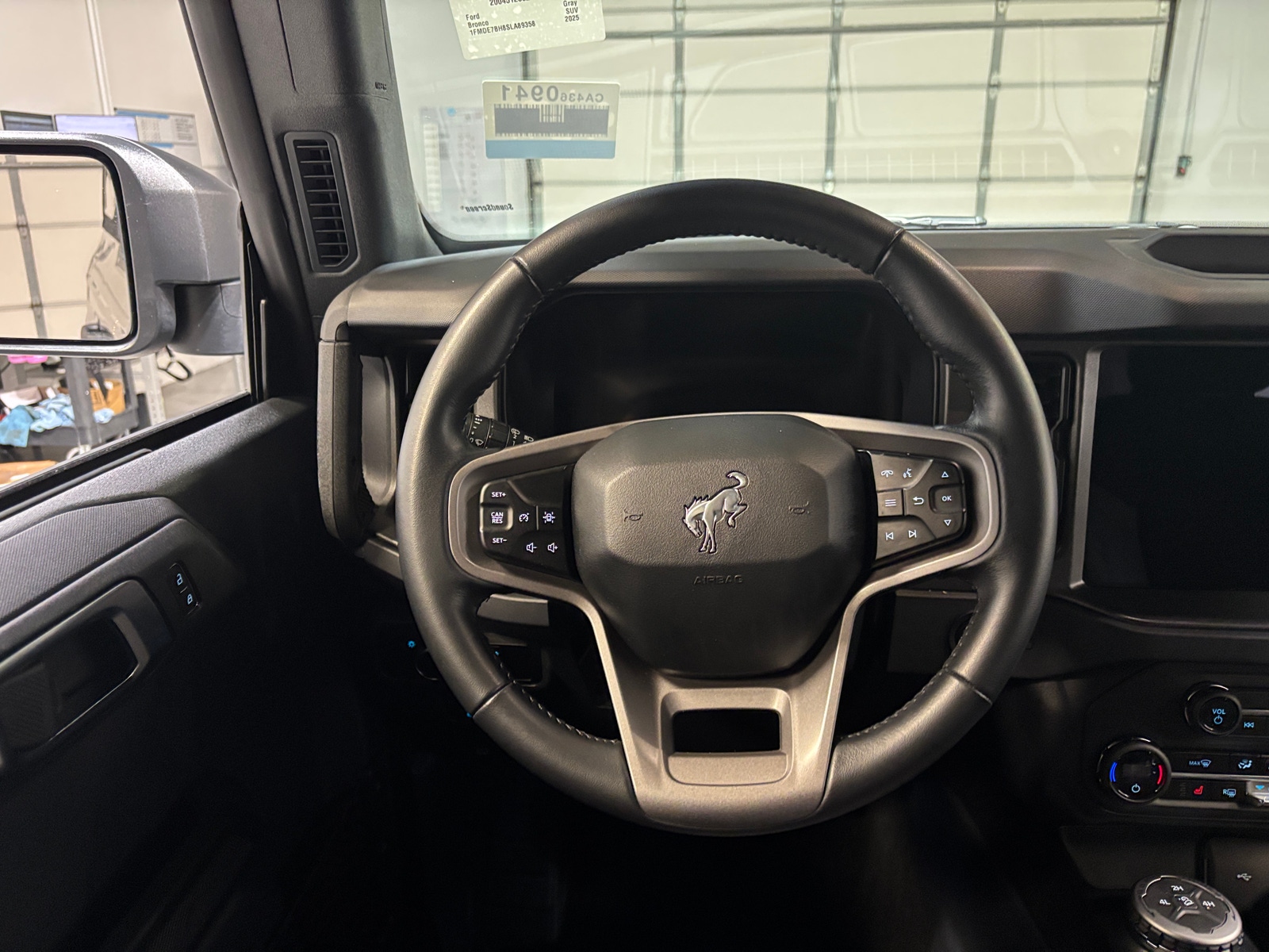 Thumbnail: 2025 Ford Bronco - 5