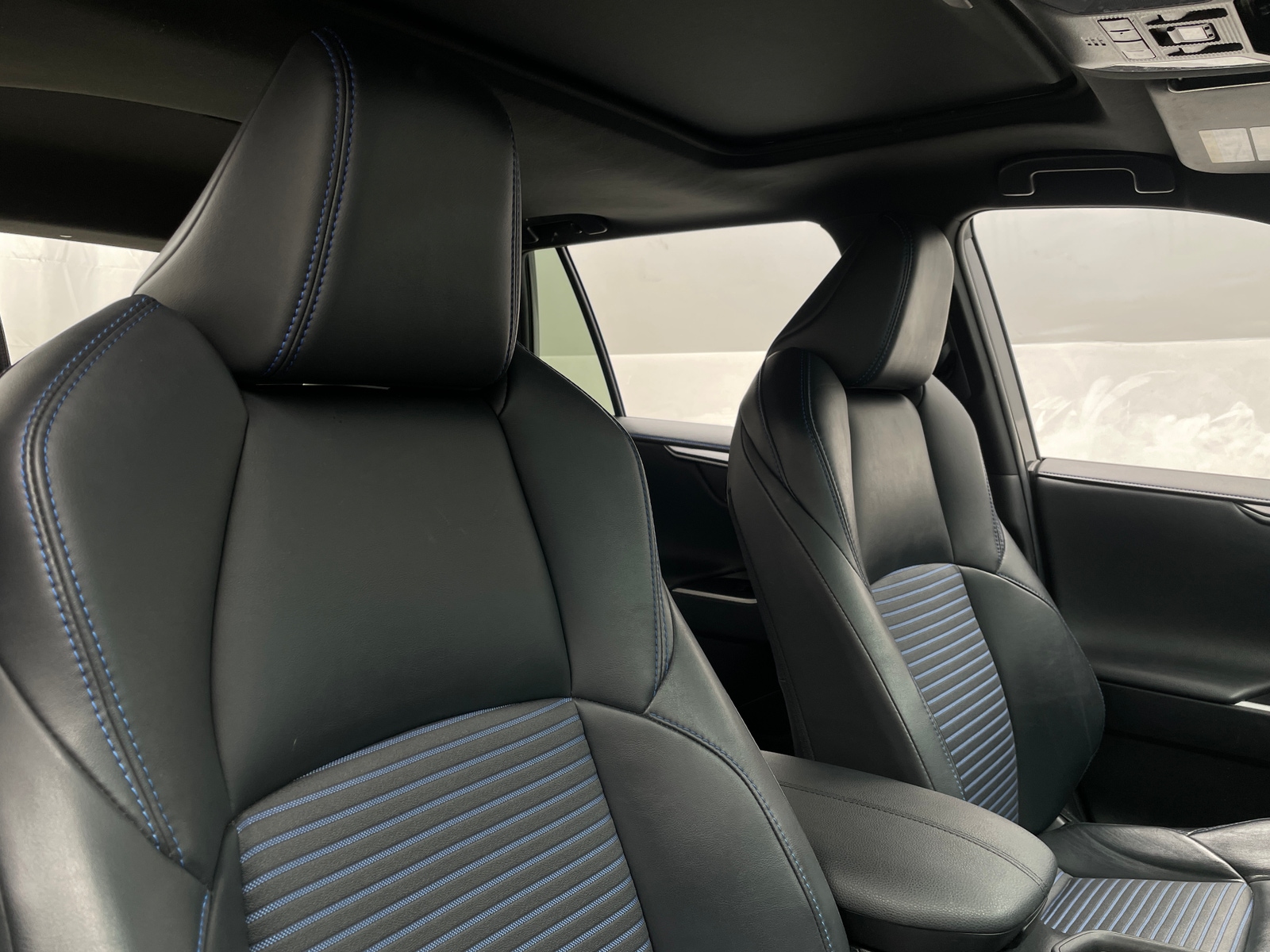 Thumbnail: 2021 Toyota RAV4 - 2