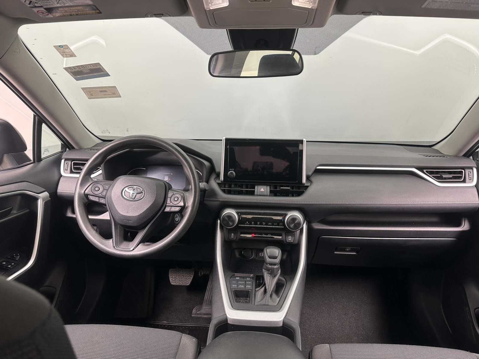 Thumbnail: 2024 Toyota RAV4 - 3