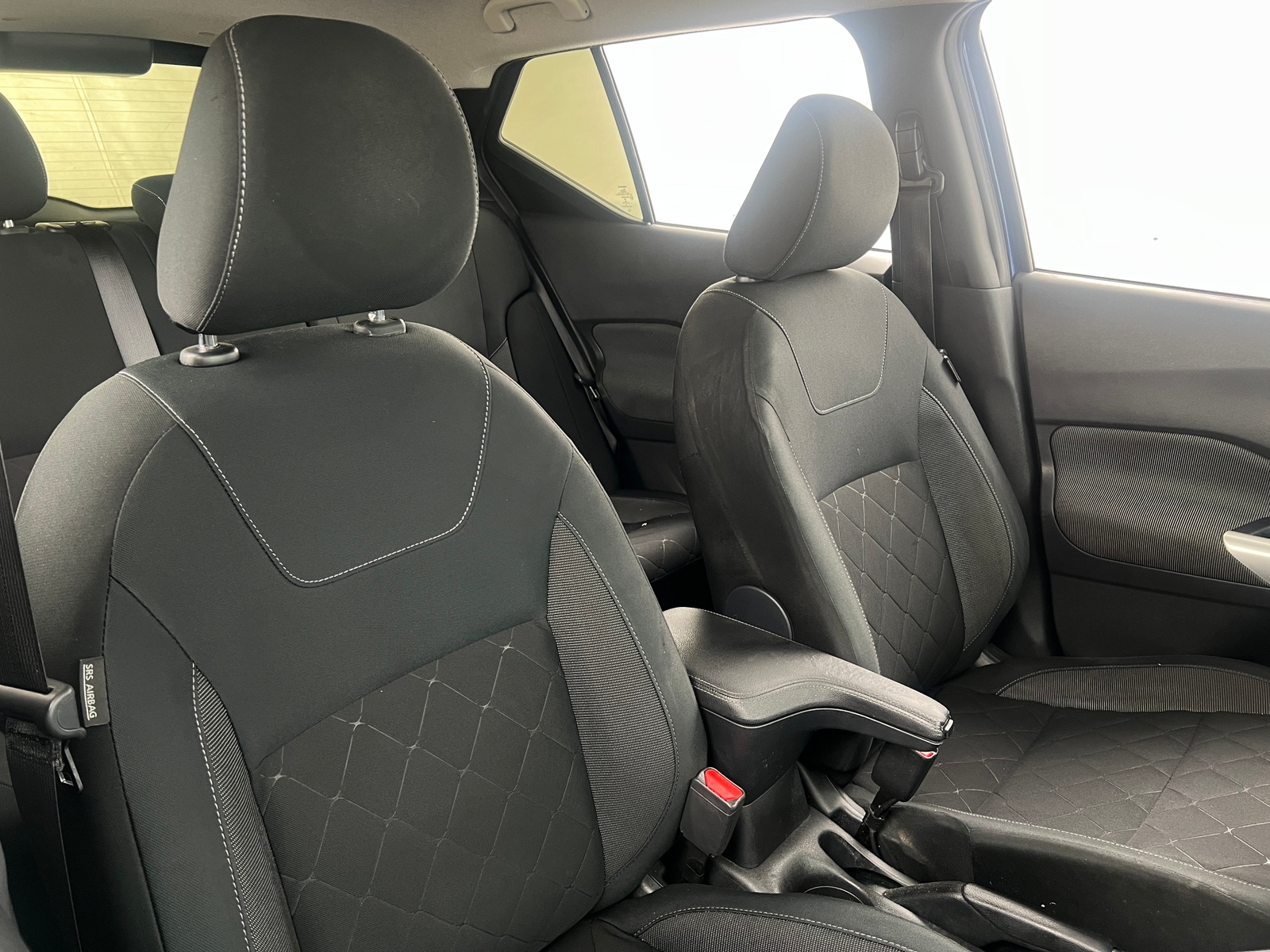 Thumbnail: 2020 Nissan Kicks - 2