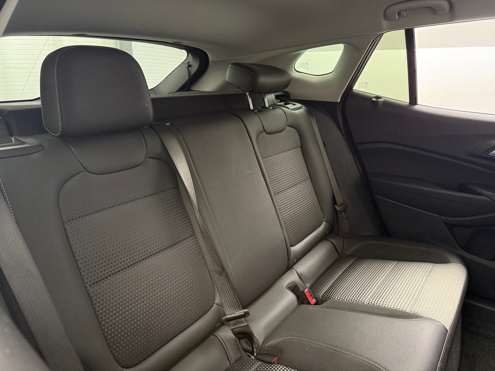 Thumbnail: 2025 Chevrolet Trax - 6