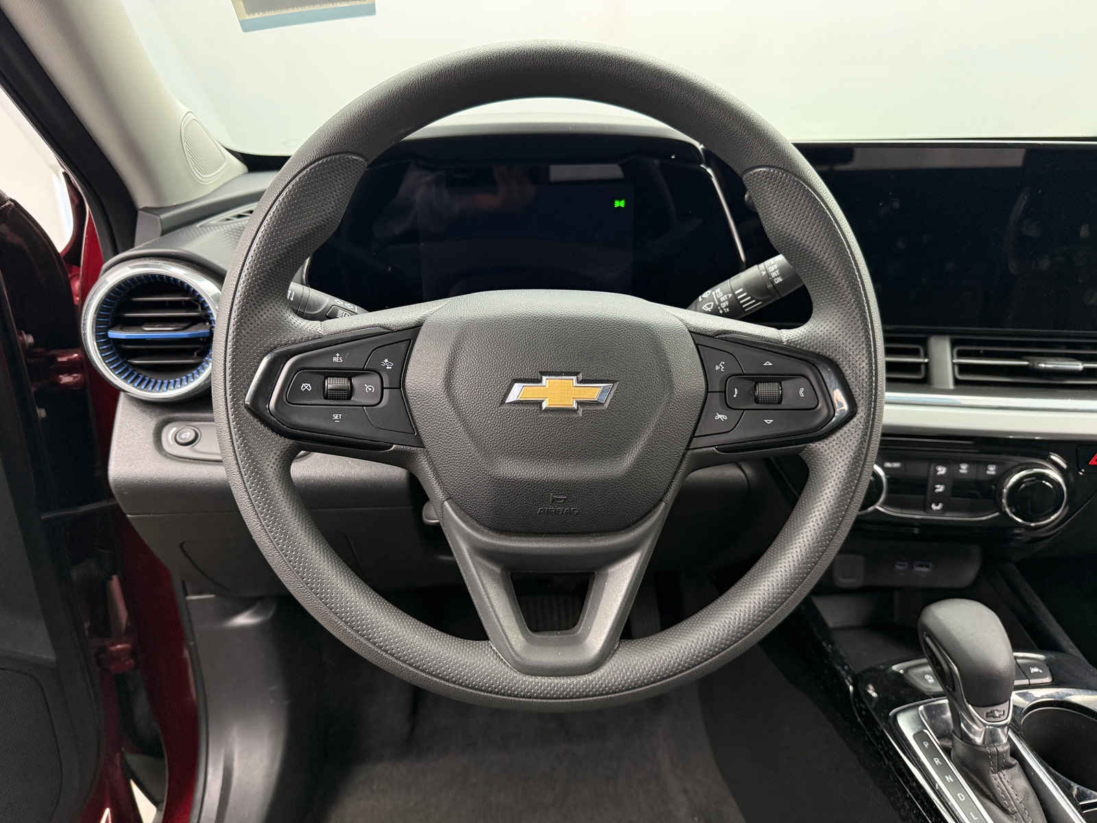 Thumbnail: 2025 Chevrolet Trax - 5