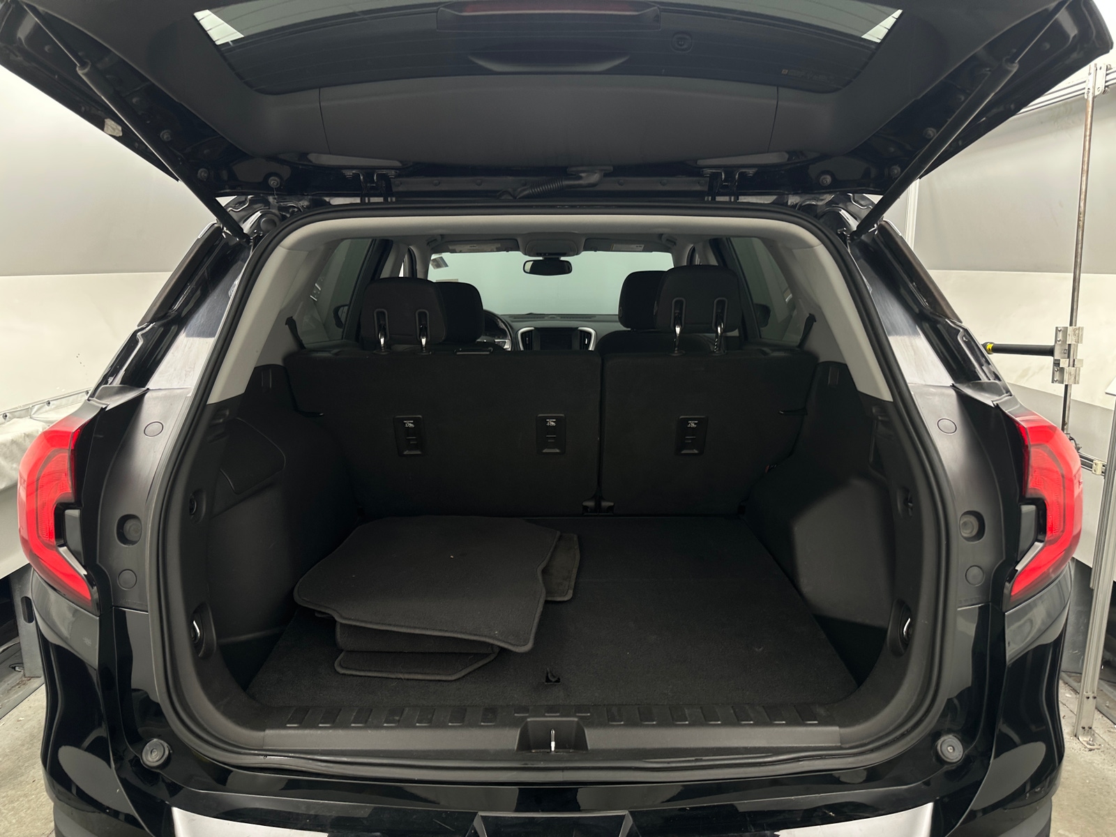 Thumbnail: 2018 GMC Terrain - 7