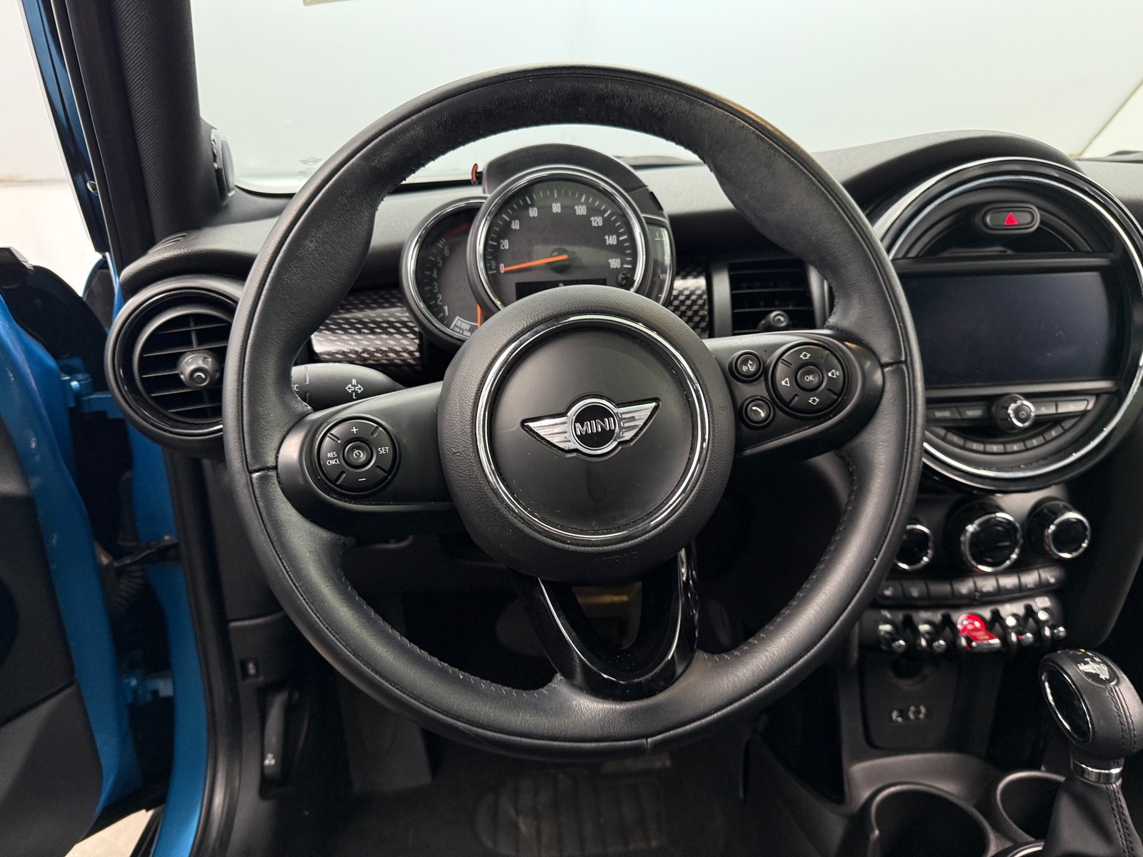 Thumbnail: 2018 MINI Cooper Hardtop - 4