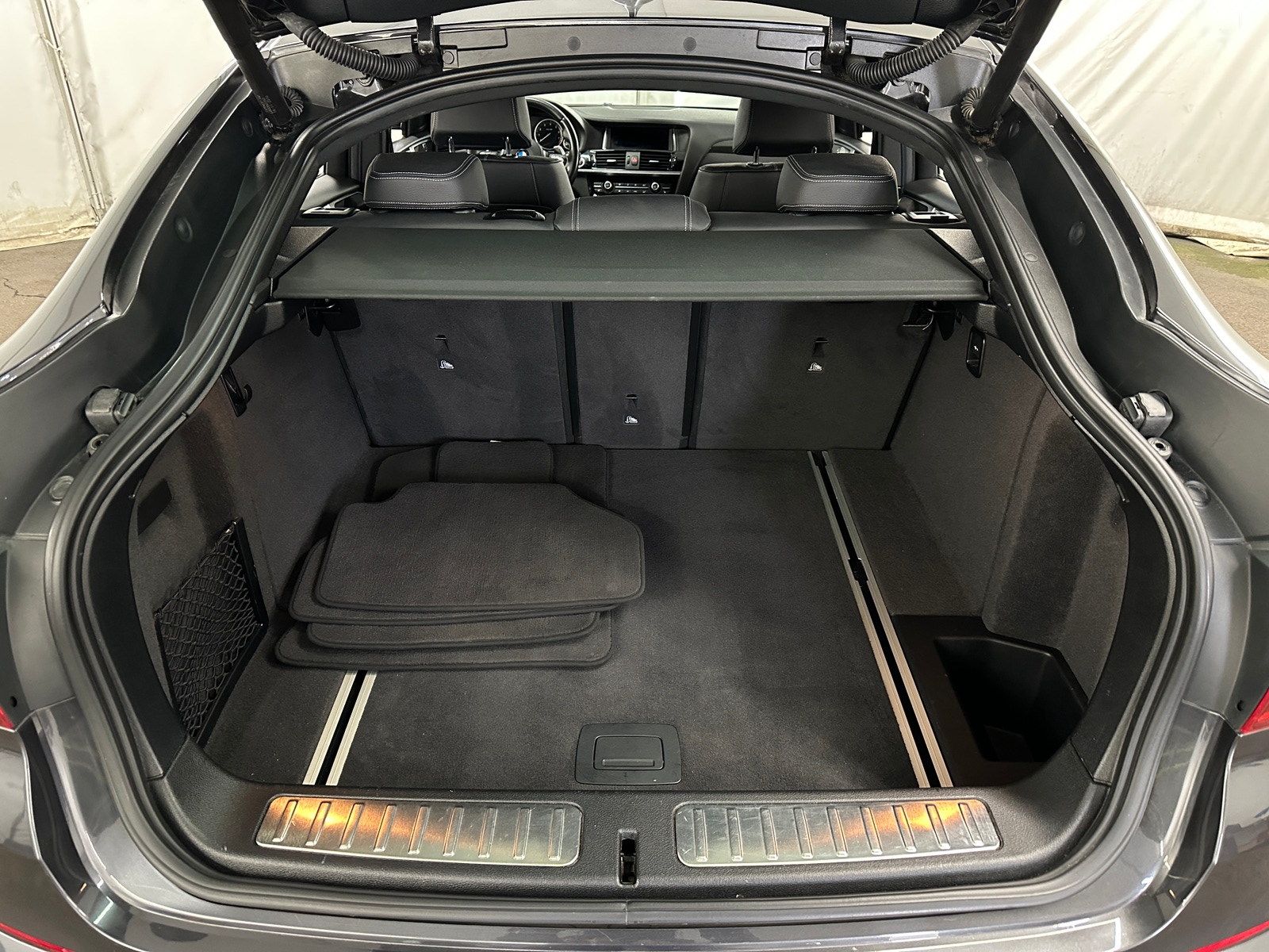 Thumbnail: 2017 BMW X4 - 6