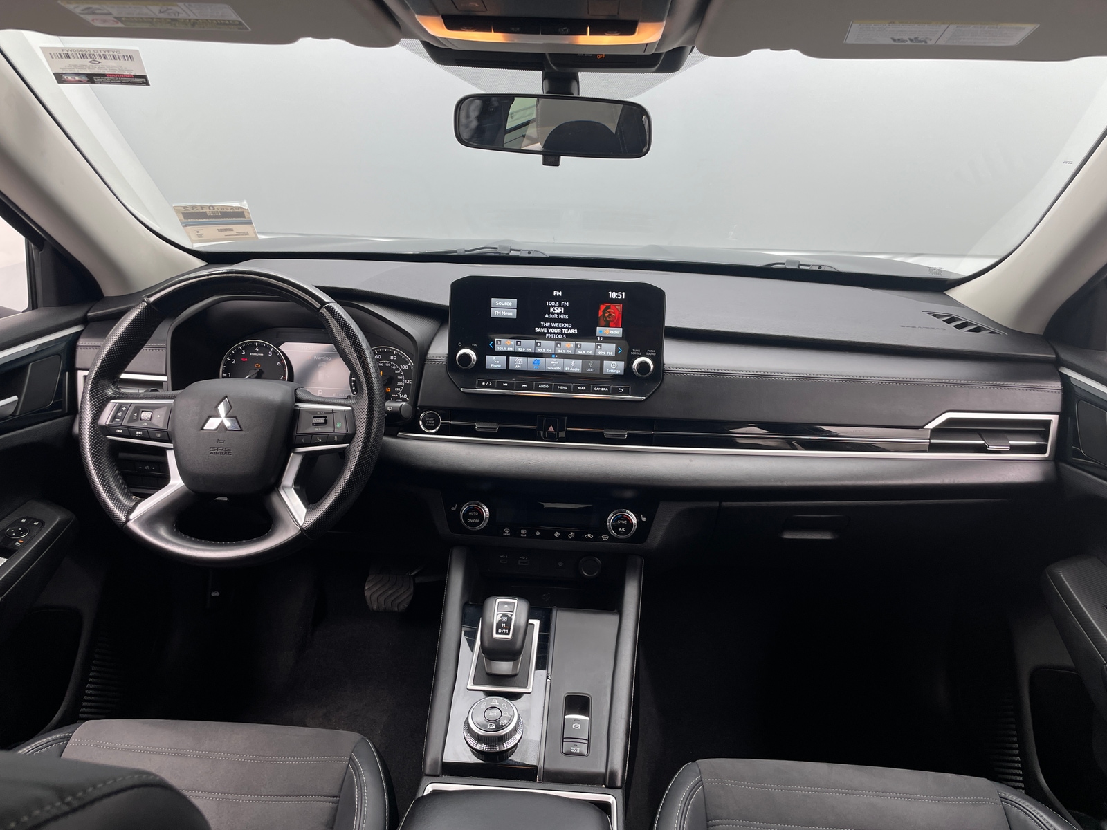 Thumbnail: 2022 Mitsubishi Outlander - 2