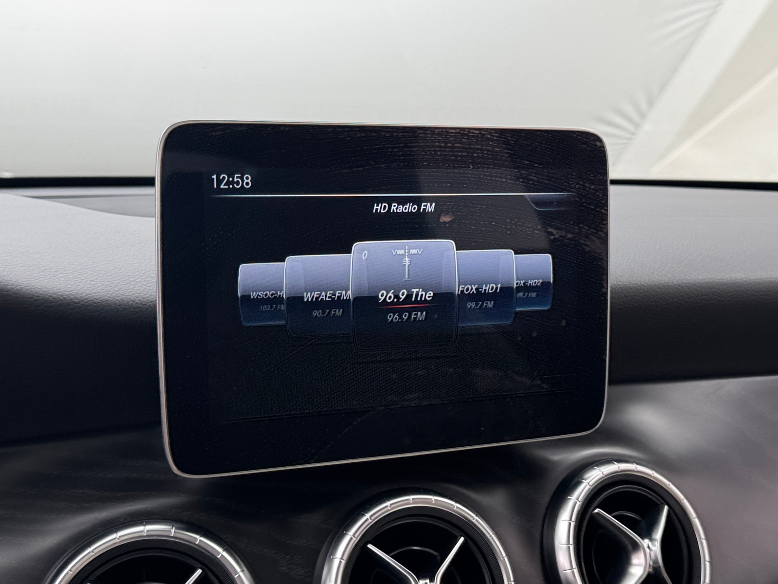 Thumbnail: 2019 Mercedes-Benz CLA - 3