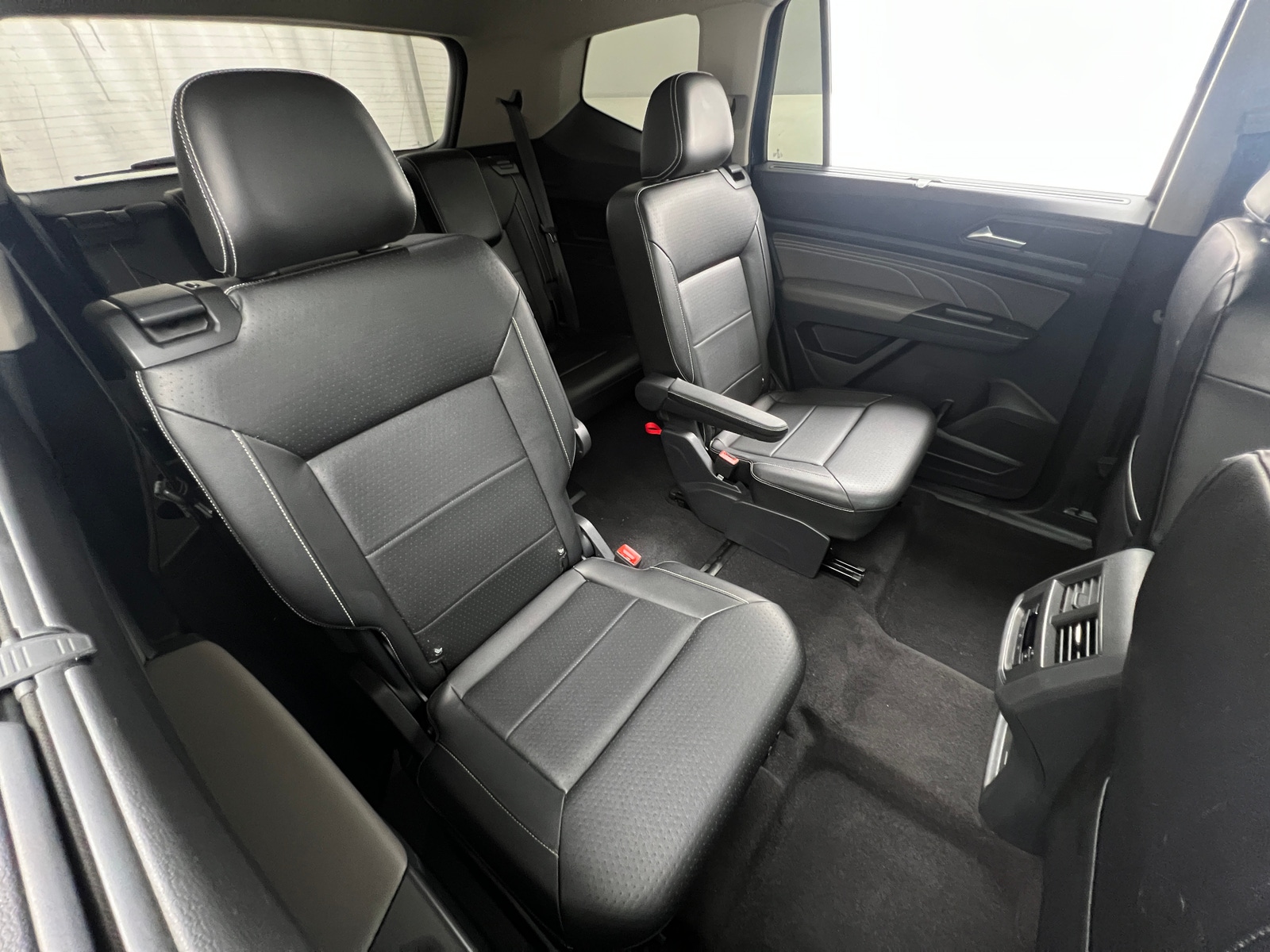 Thumbnail: 2022 Volkswagen Atlas - 5