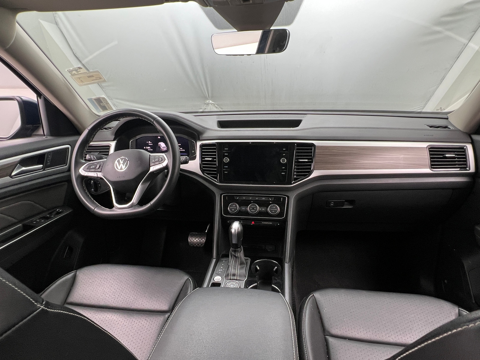 Thumbnail: 2022 Volkswagen Atlas - 2