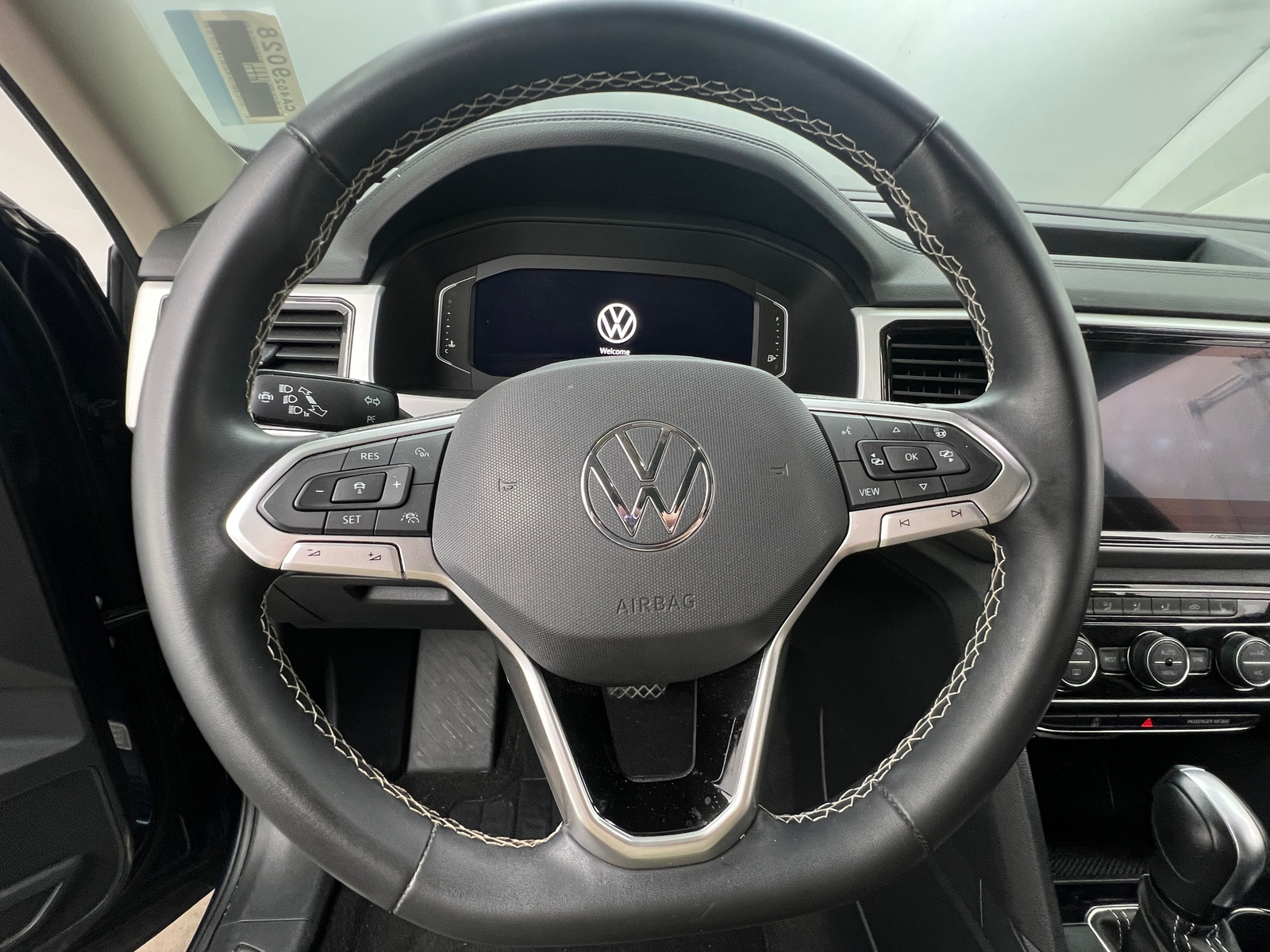 Thumbnail: 2022 Volkswagen Atlas - 4