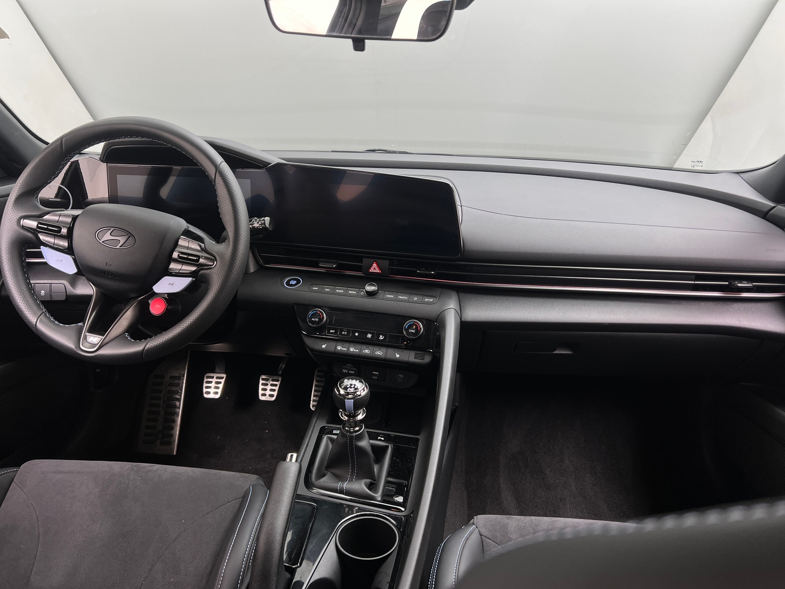 Thumbnail: 2025 Hyundai Elantra - 3