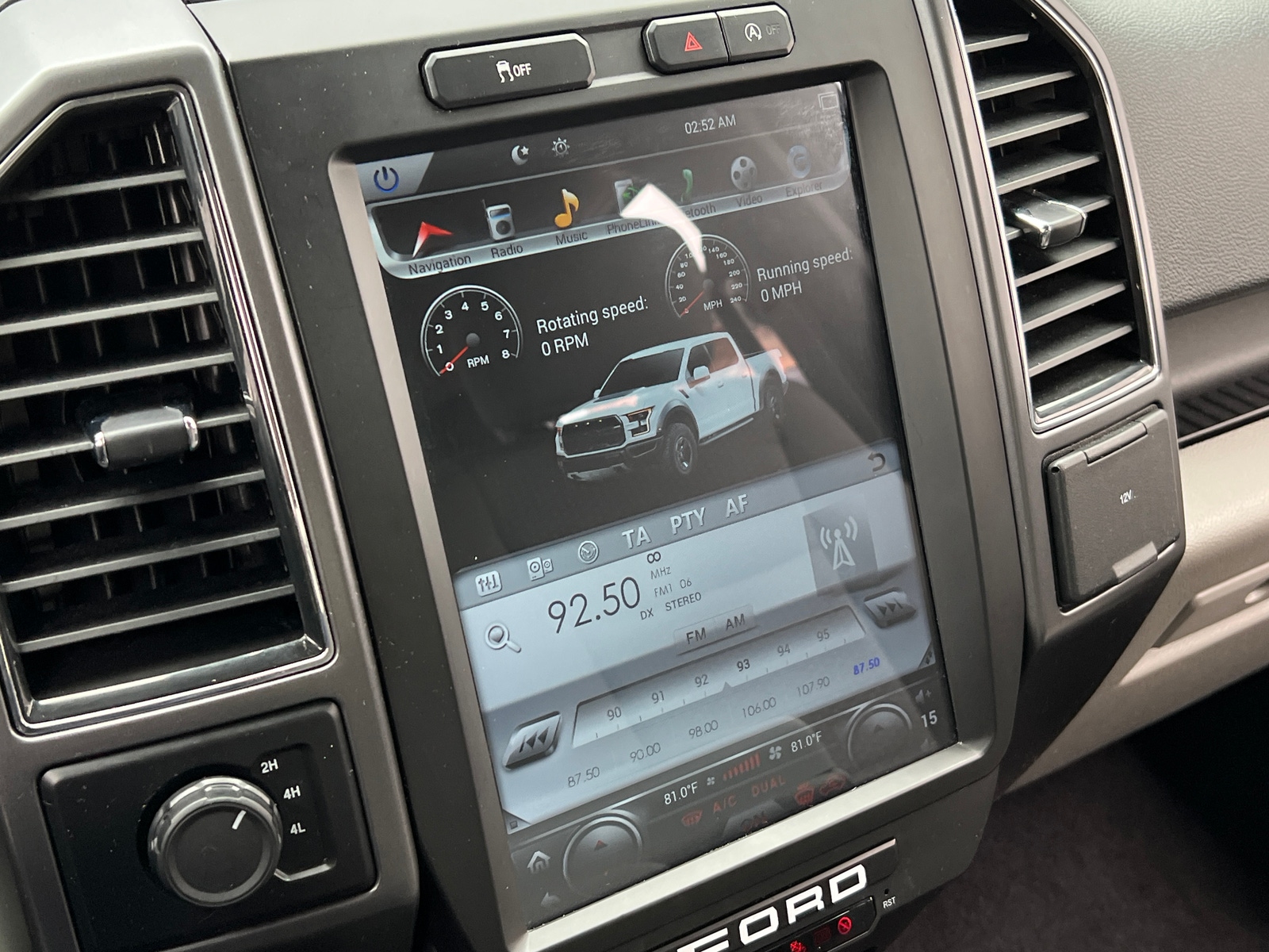 Thumbnail: 2017 Ford Econoline - 4