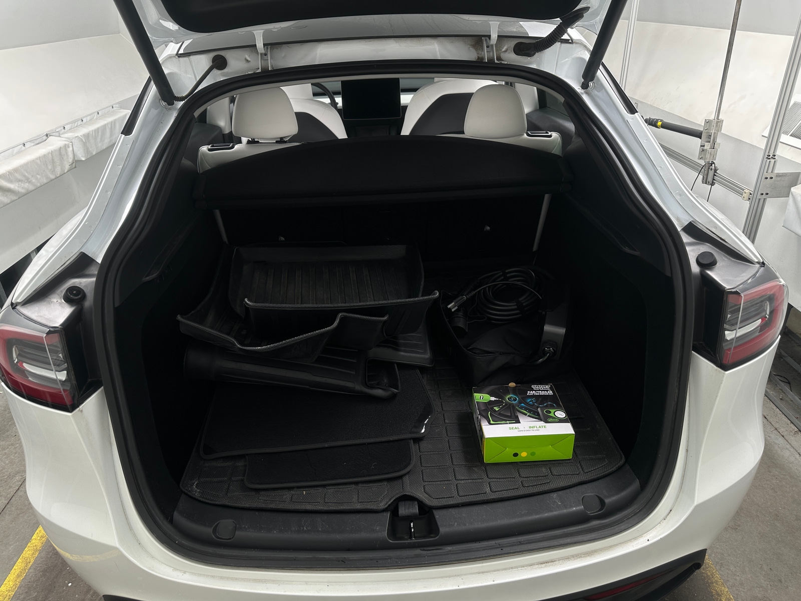 Thumbnail: 2023 Tesla Model Y - 6