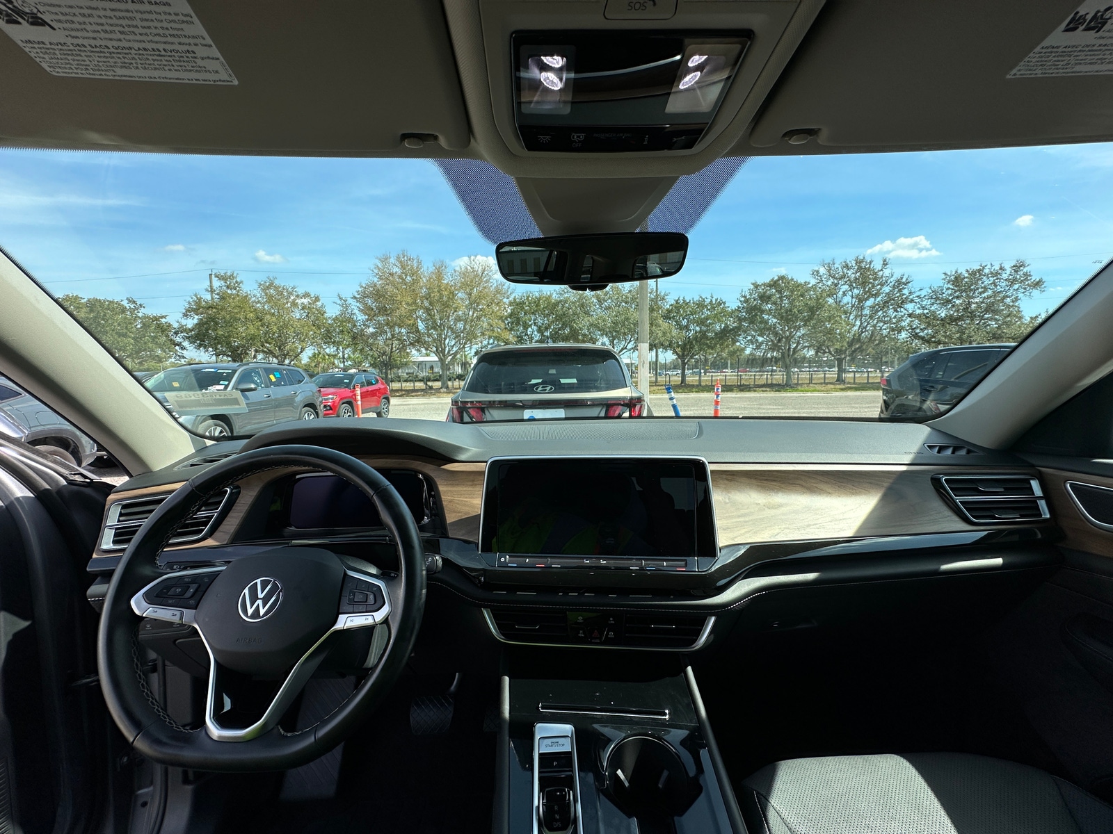 Thumbnail: 2025 Volkswagen Atlas - 2