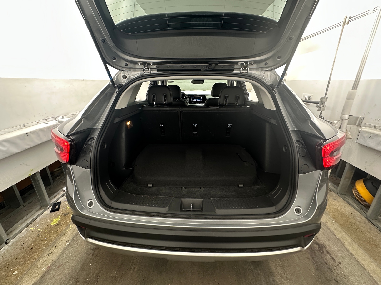 Thumbnail: 2025 Chevrolet Trax - 7