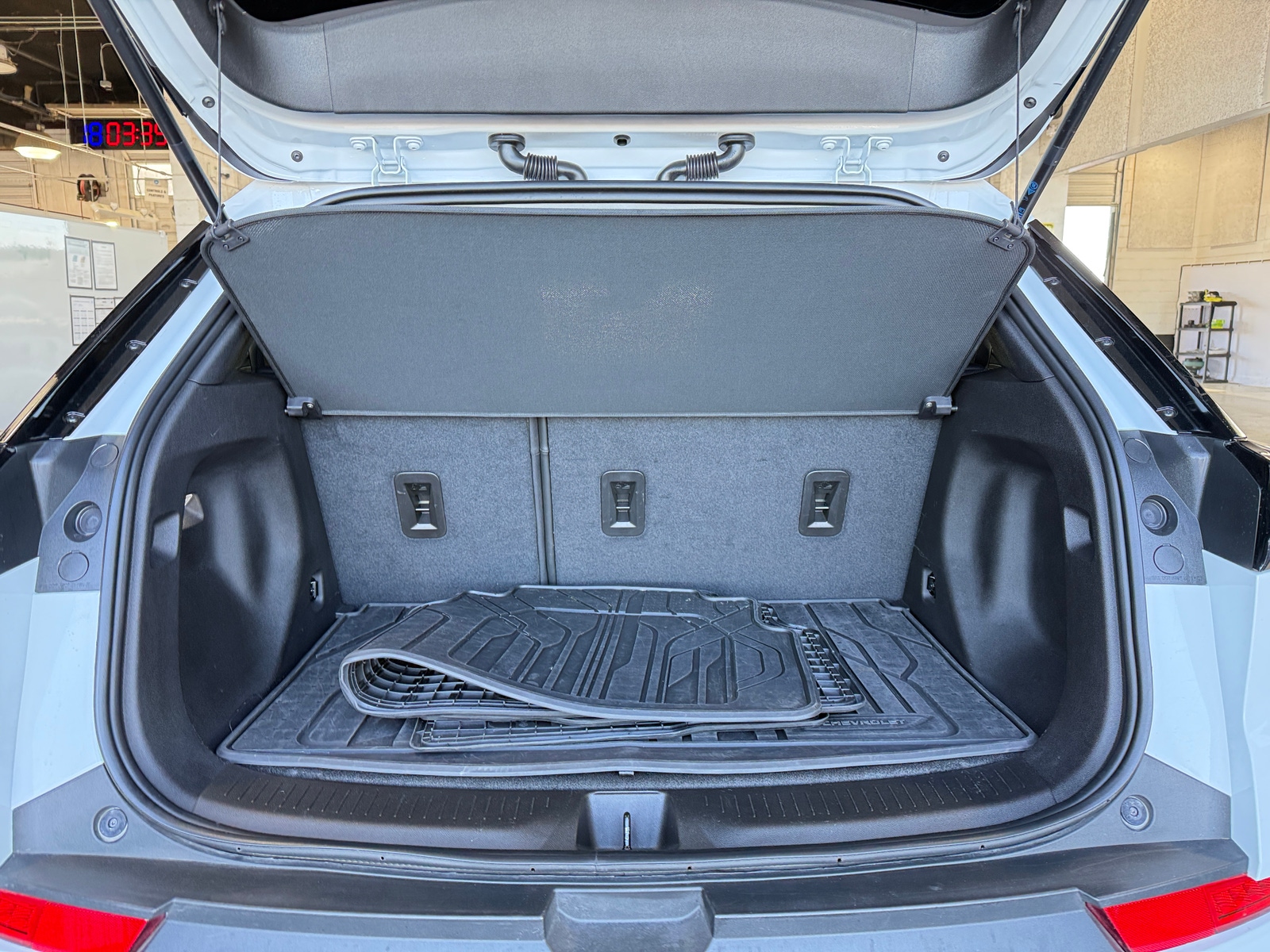 Thumbnail: 2023 Chevrolet Bolt EUV - 6