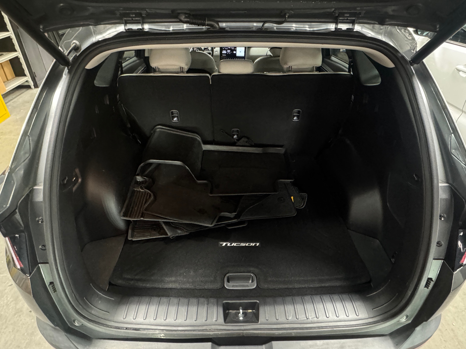 Thumbnail: 2023 Hyundai Tucson - 6