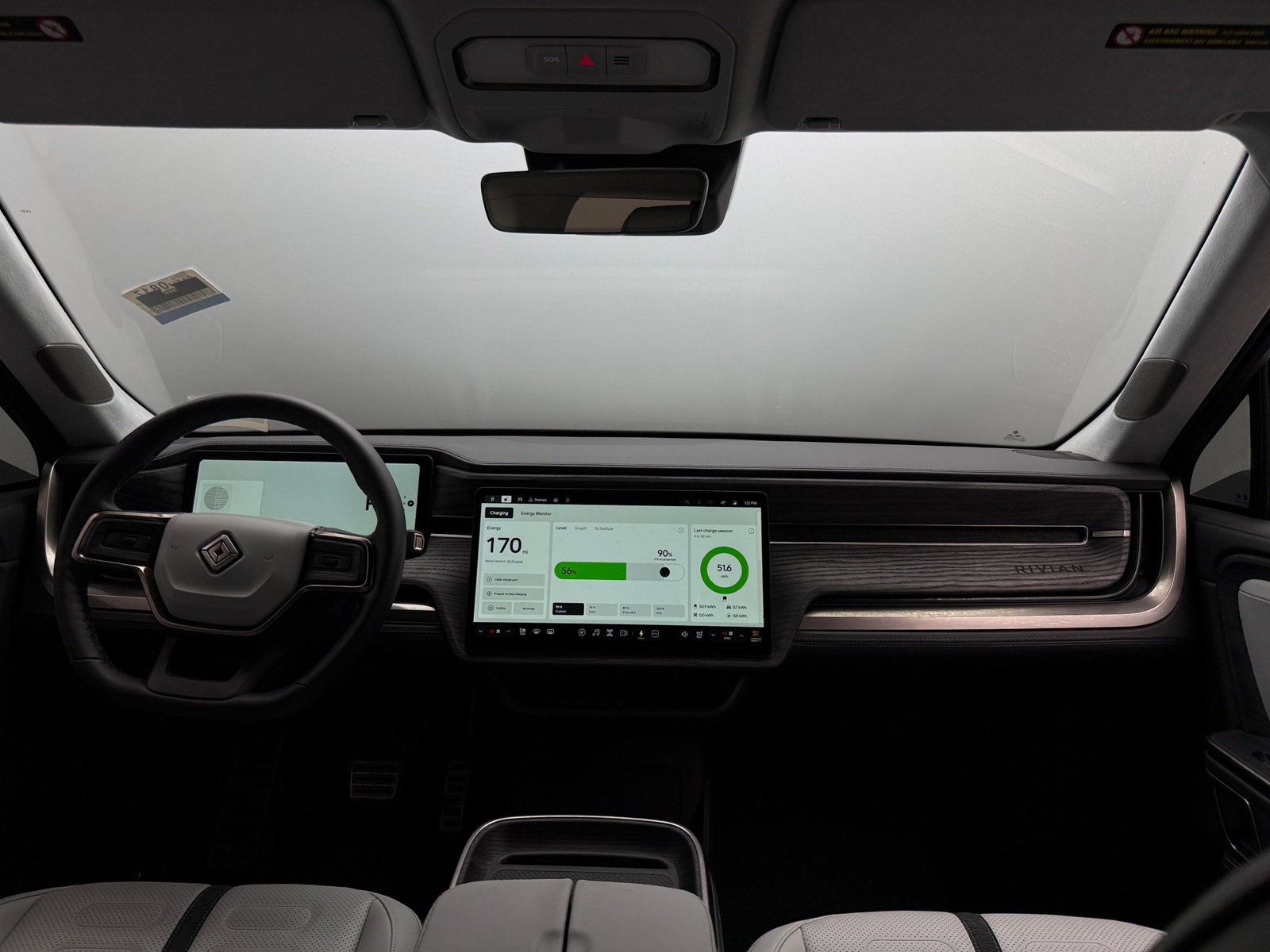 Thumbnail: 2024 Rivian R1S - 2