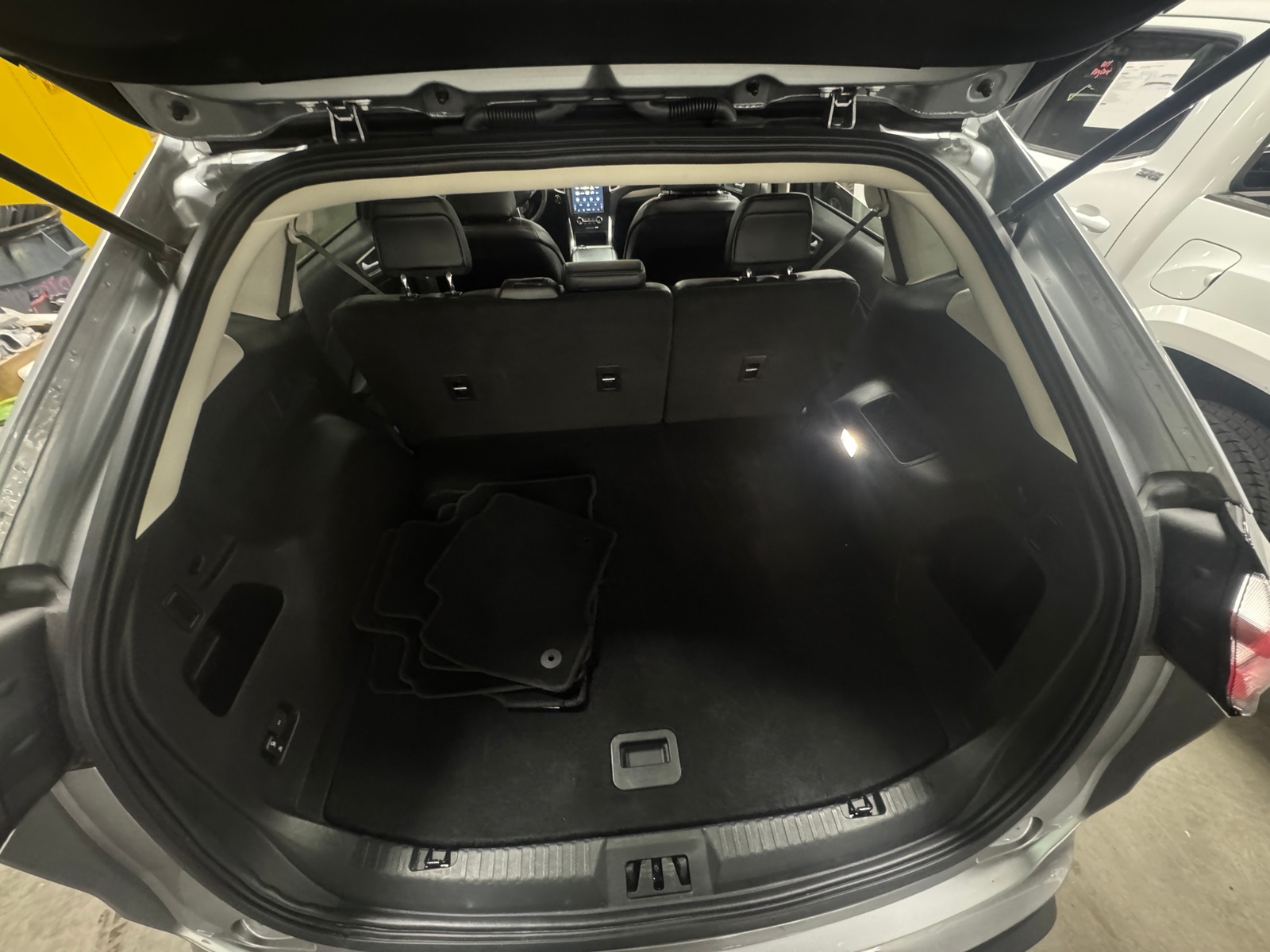 Thumbnail: 2024 Ford Edge - 6