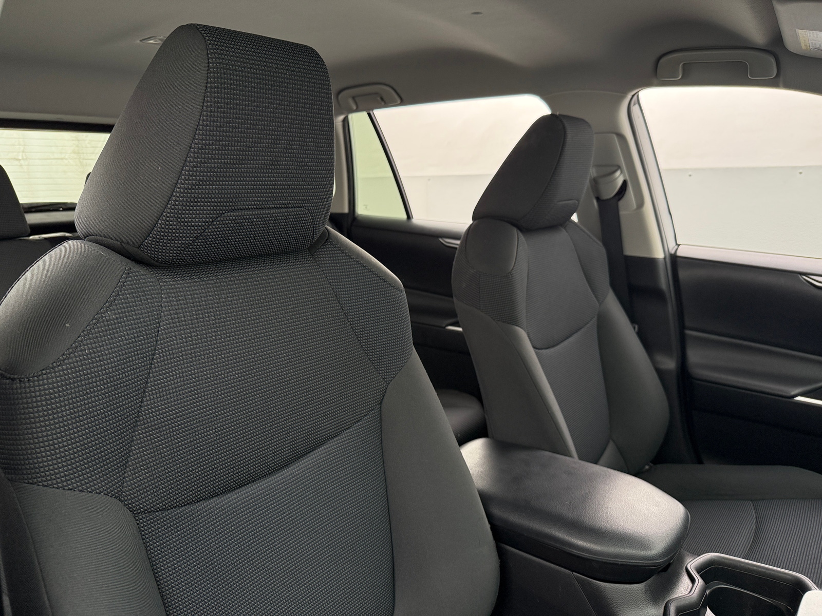 Thumbnail: 2019 Toyota RAV4 - 2