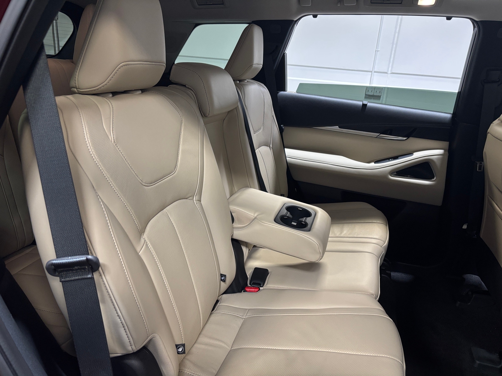 Thumbnail: 2023 INFINITI QX60 - 5