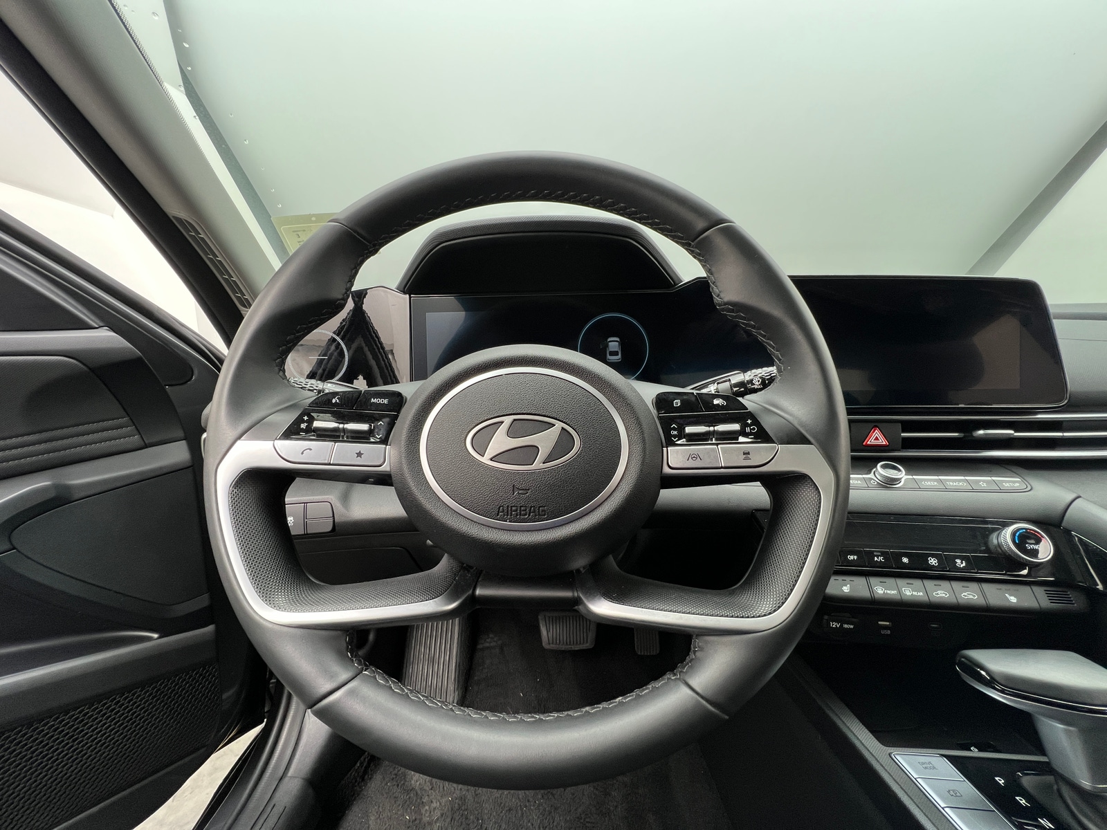 Thumbnail: 2025 Hyundai Elantra - 5