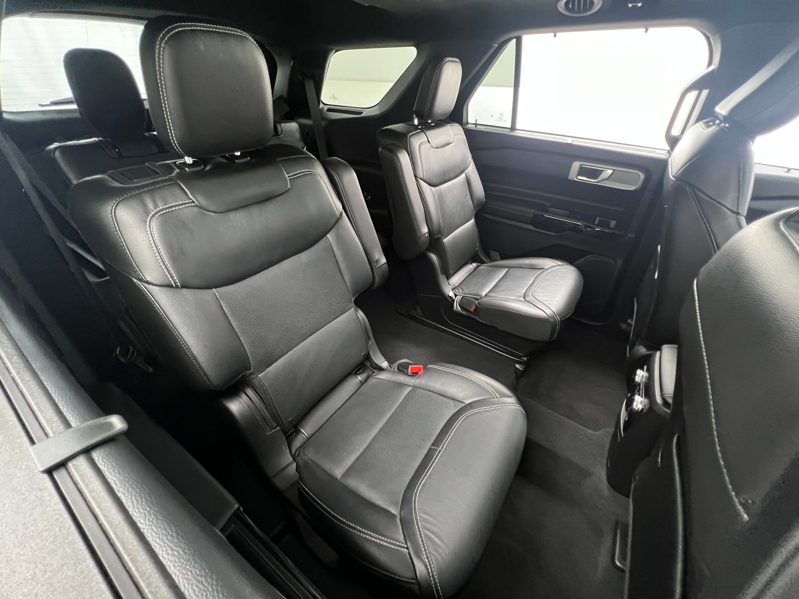 Thumbnail: 2022 Ford Explorer - 5