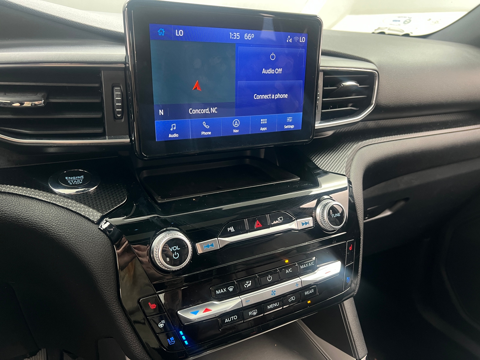 Thumbnail: 2022 Ford Explorer - 3