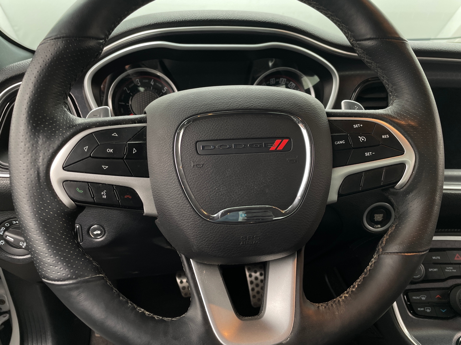 Thumbnail: 2018 Dodge Challenger - 4