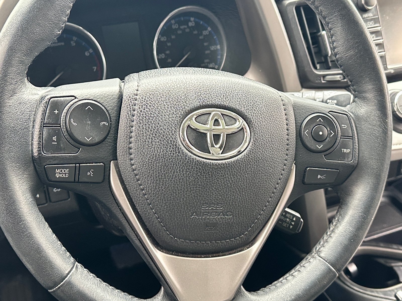 Thumbnail: 2017 Toyota RAV4 - 4