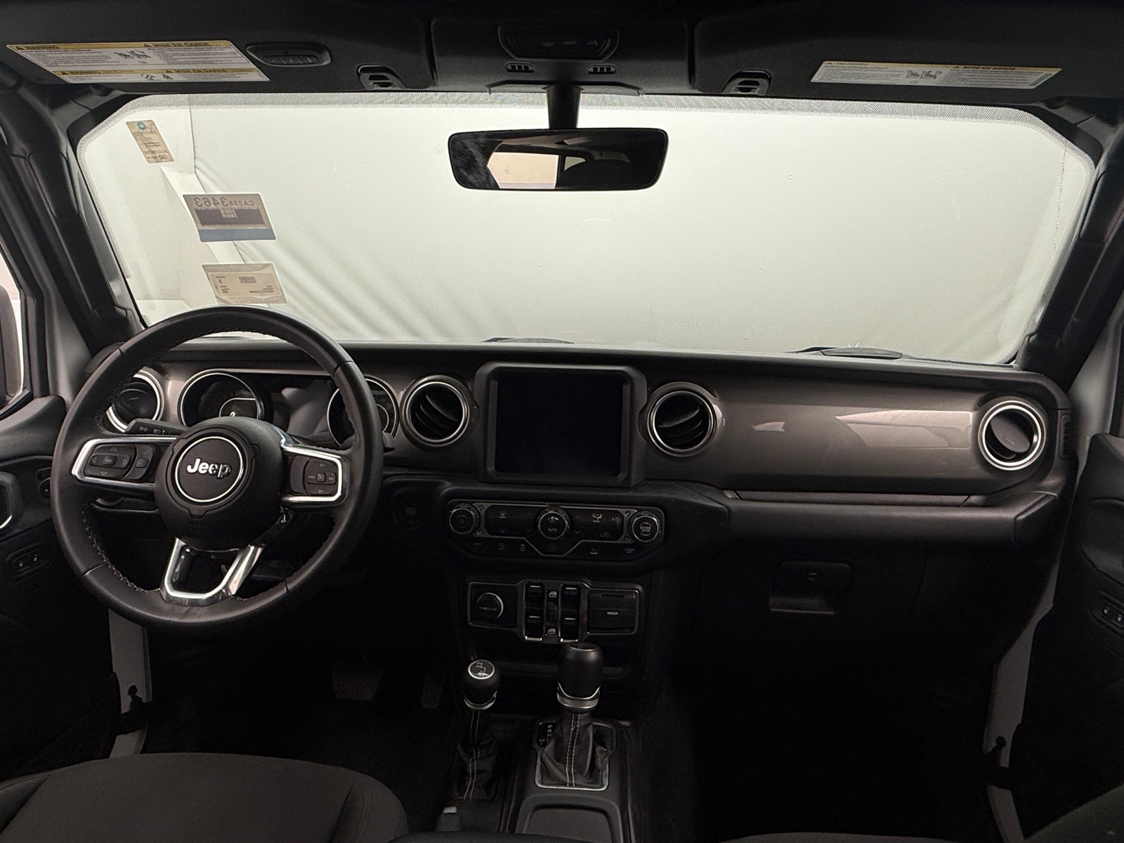 Thumbnail: 2023 Jeep Gladiator - 3