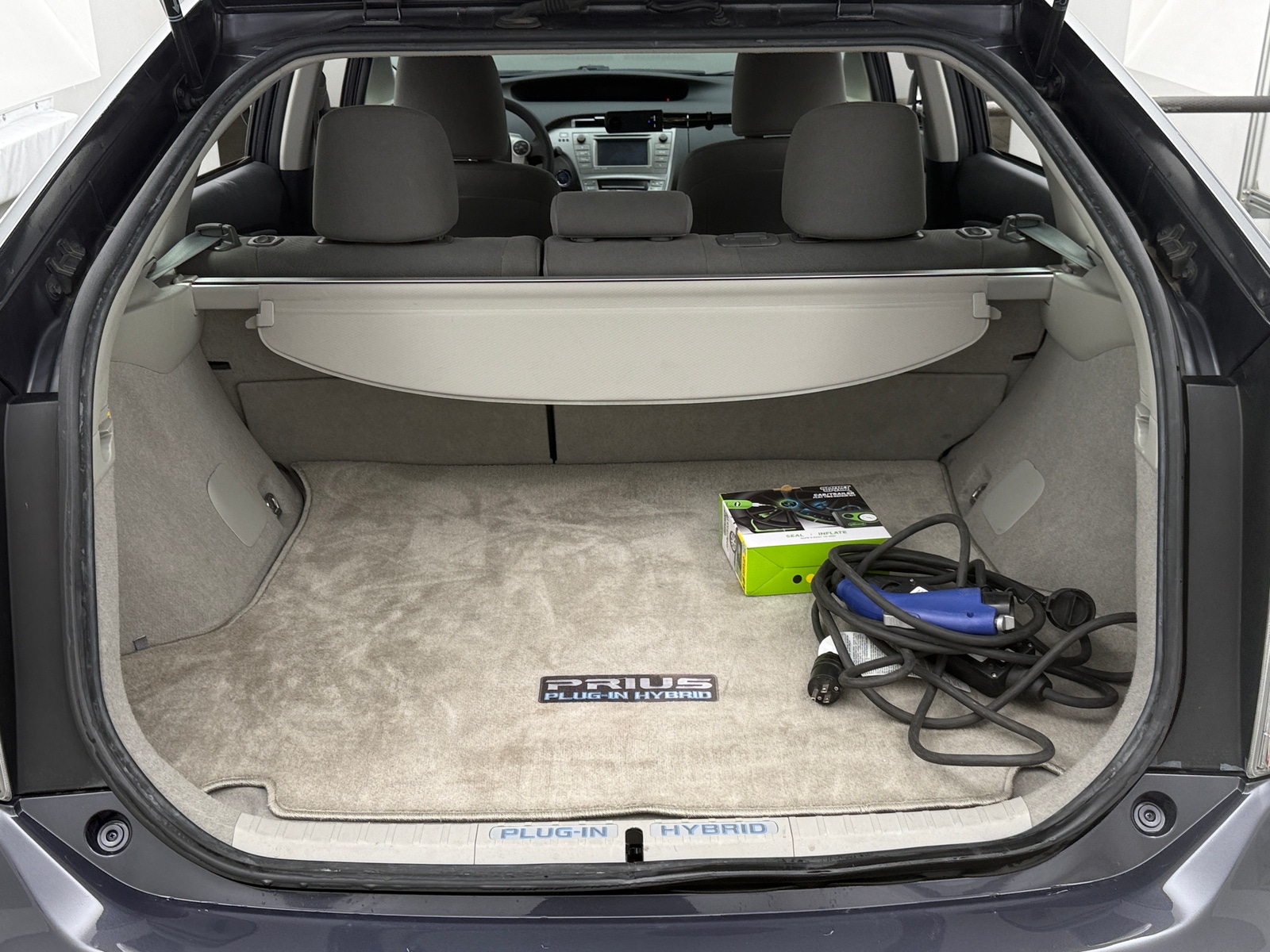 Thumbnail: 2014 Toyota Prius - 7