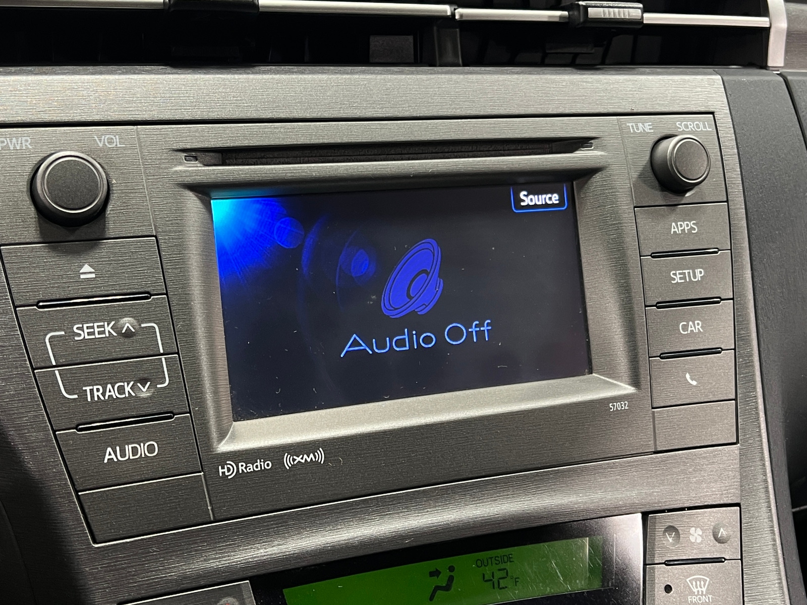 Thumbnail: 2014 Toyota Prius - 4